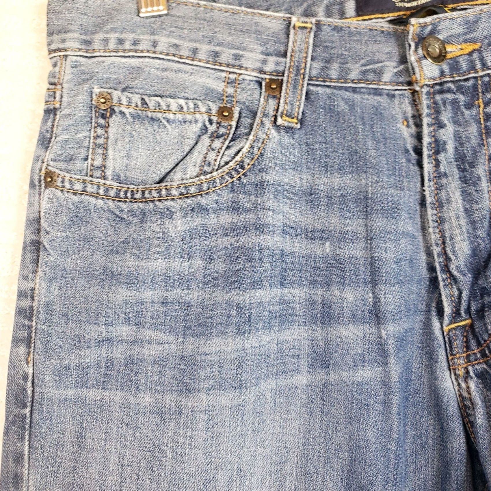 Lucky Brand Lucky Brand Jeans Men 32x32 Blue Denim 221 Straight 5-Pocket Regular Rise Cotton Polyester Jeans Mens Regular Wide Color Blue 32x32 Size US 32 / EU 48 - 6 Thumbnail