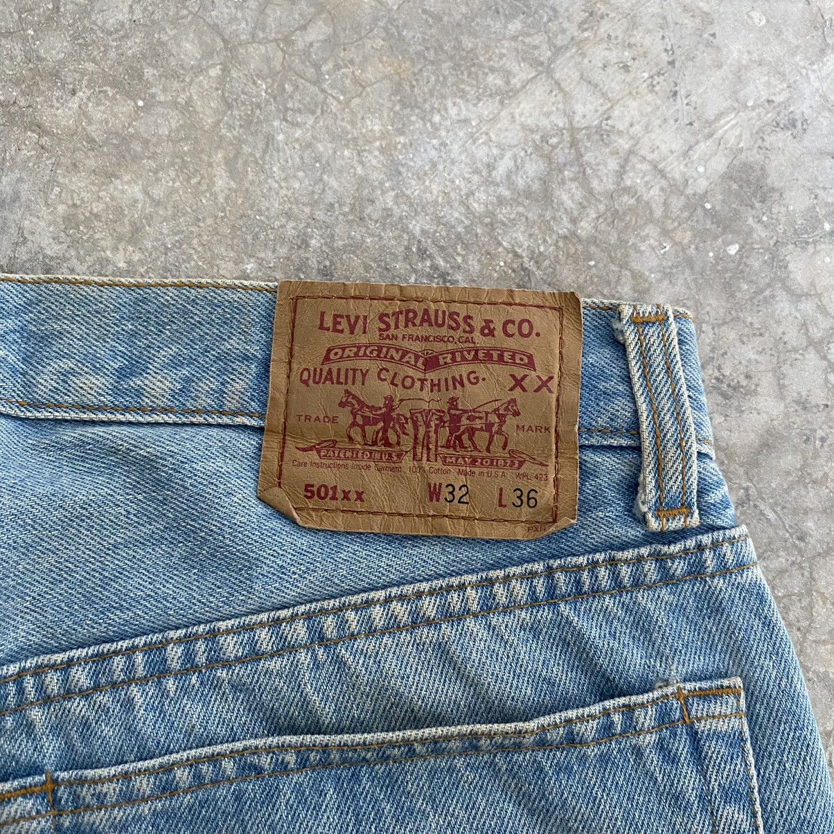 Levi's Size 30x32 Vintage 1991 Levis 501 Light Blue Dirty Jeans Size US 30 / EU 46 - 22 Thumbnail