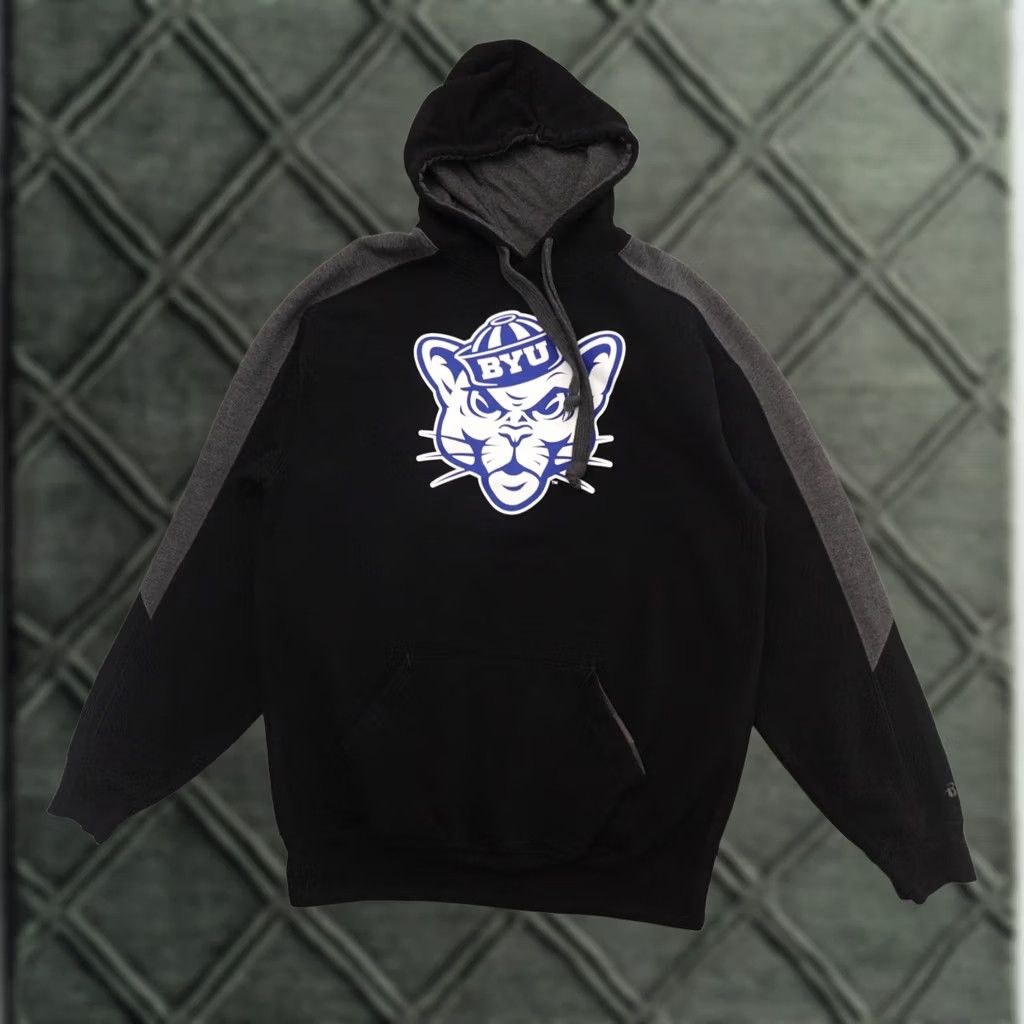 Cougar BYU Cougars Hoodie Men Large Black Badger Sport Pullover Size Large Black Cougar Graphic in Black Size US L / EU 52-54 / 3 - 1 Thumbnail
