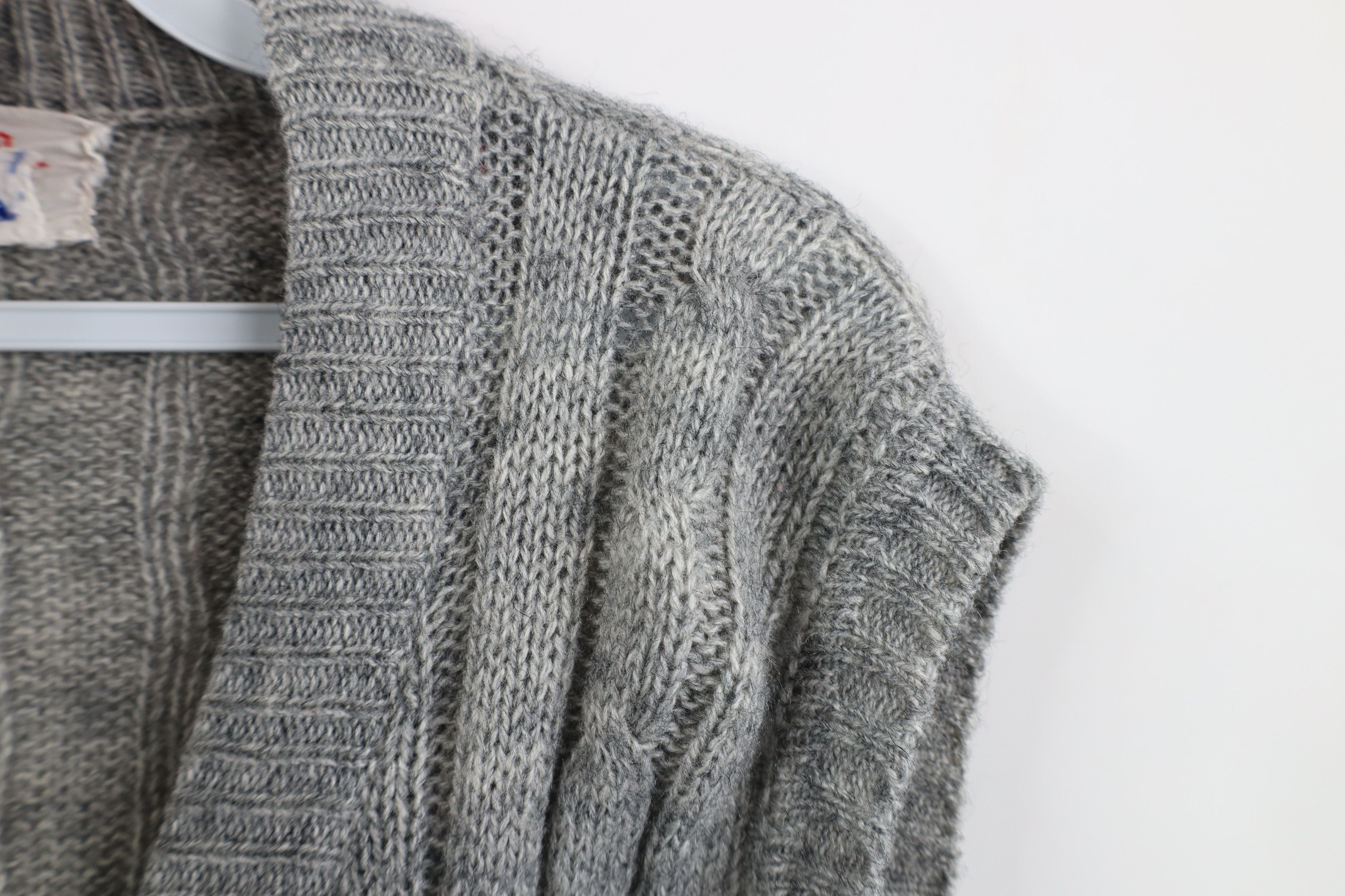 Vintage Vintage 70s Streetwear Ribbed Cable Knit Sweater Vest Gray Size US L / EU 52-54 / 3 - 9 Thumbnail
