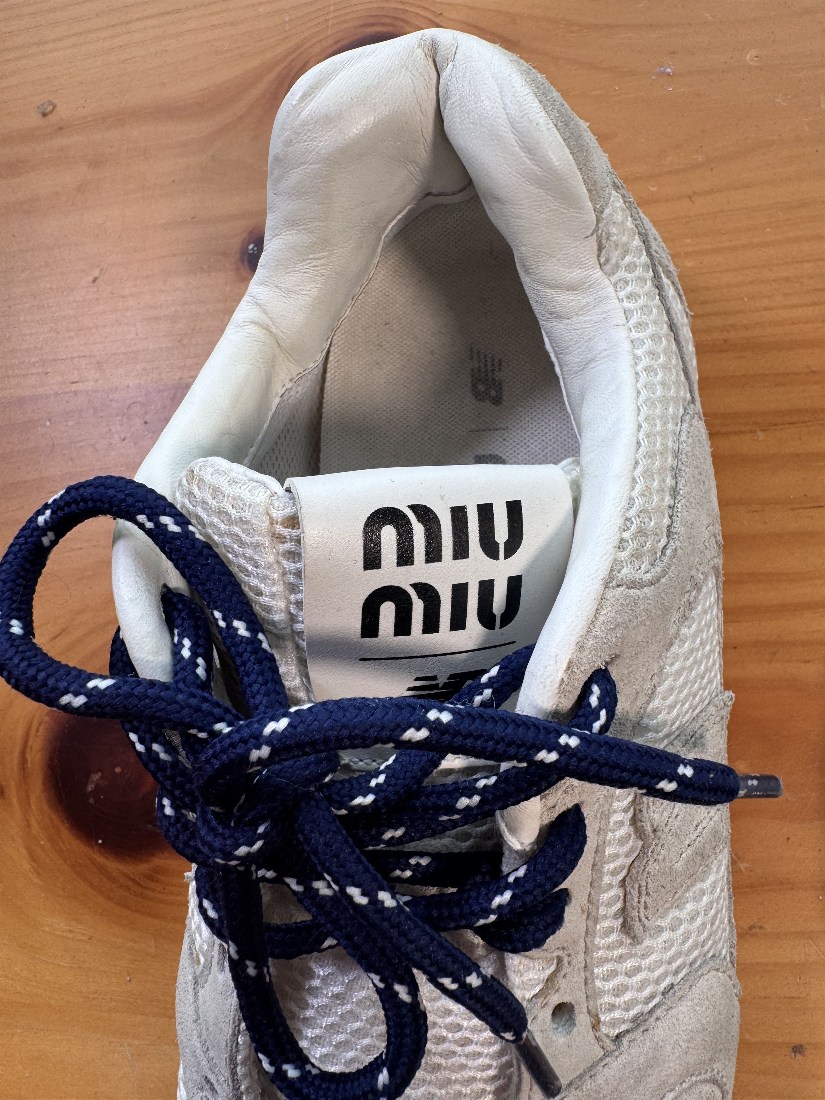 Miu Miu × New Balance Miu Miu New Balance 530 white Size US 8 / EU 41 - 4 Thumbnail