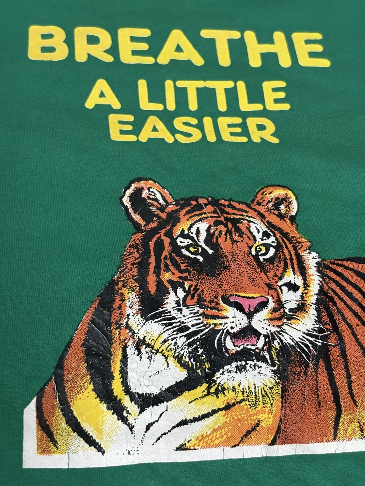 Vintage Vintage 90s Exxon Tiger Gas Automotive Promotional Tee Size US XL / EU 56 / 4 - 5 Thumbnail