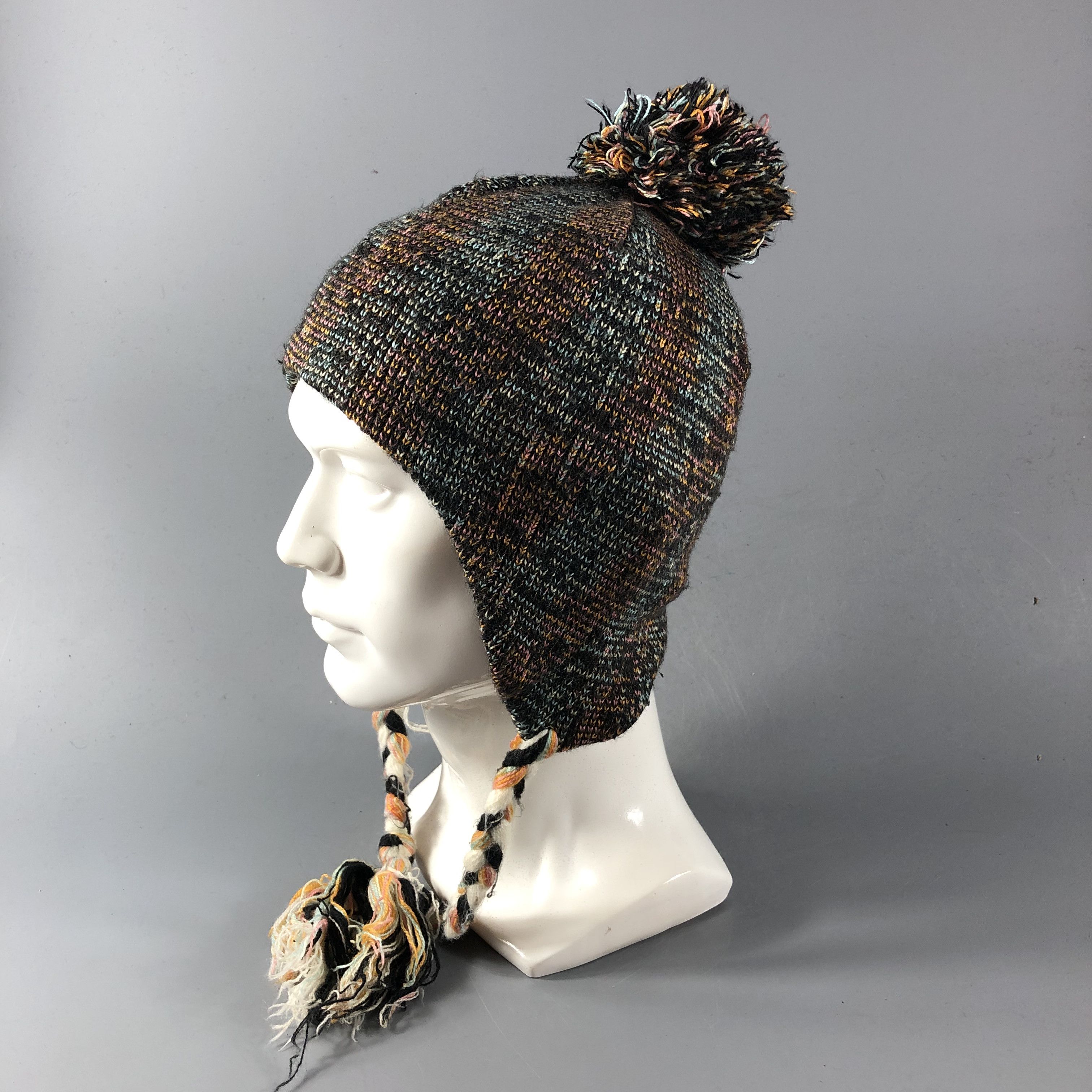 Atomic Atomic Earflap Bobble Beanie Snowcap Snow Hat Ski Hat B571 Size ONE SIZE - 1 Thumbnail