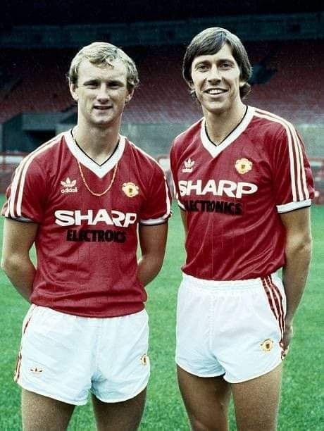 Adidas Vintage MANCHESTER UNITED 1983 HOME sharp jersey reprint L Size US L / EU 52-54 / 3 - 1 Thumbnail