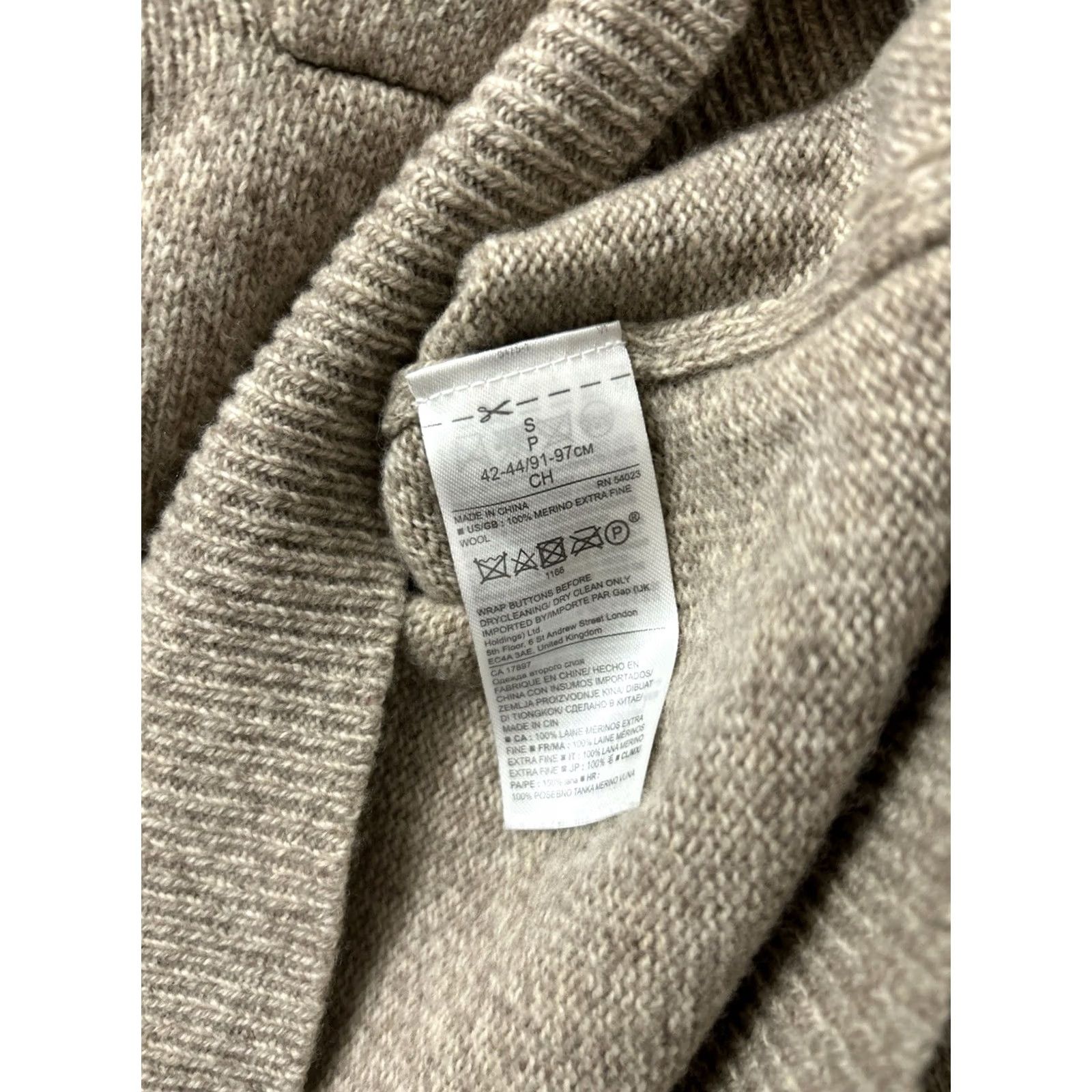 Banana Republic VINTAGE Banana Republic Sweater Shawl Collar Mens S Brown Wool Merino L/S Button Crew Neck Casual Workwear Autumn Winter Regular Knit Pullover Size US S / EU 44-46 / 1 - 7 Thumbnail