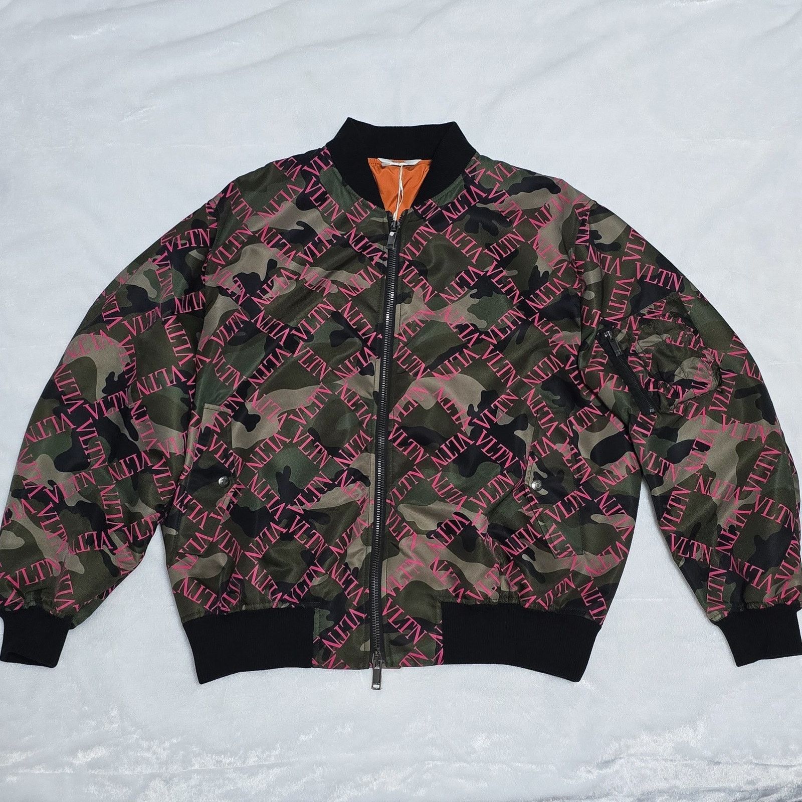Valentino Valentino Army Camo Bomber Jacket with Pink Logo Letters Size US S / EU 44-46 / 1 - 1 Thumbnail