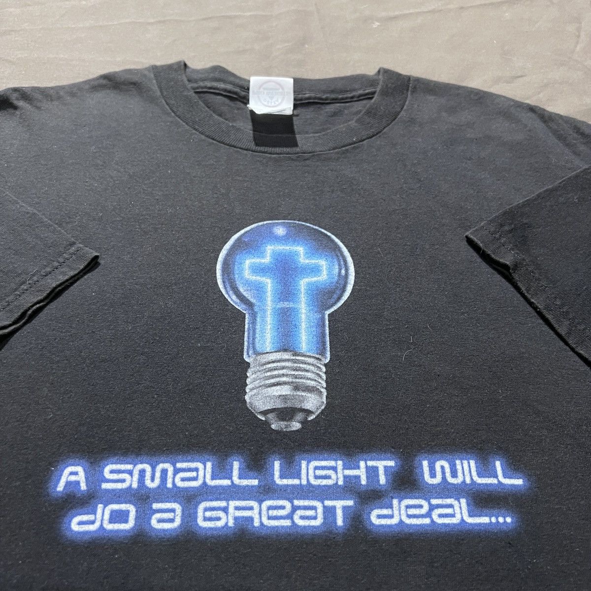 Vintage Vintage Y2K A small light Jesus God Bible Holy Tee graphic Size US L / EU 52-54 / 3 - 1 Thumbnail