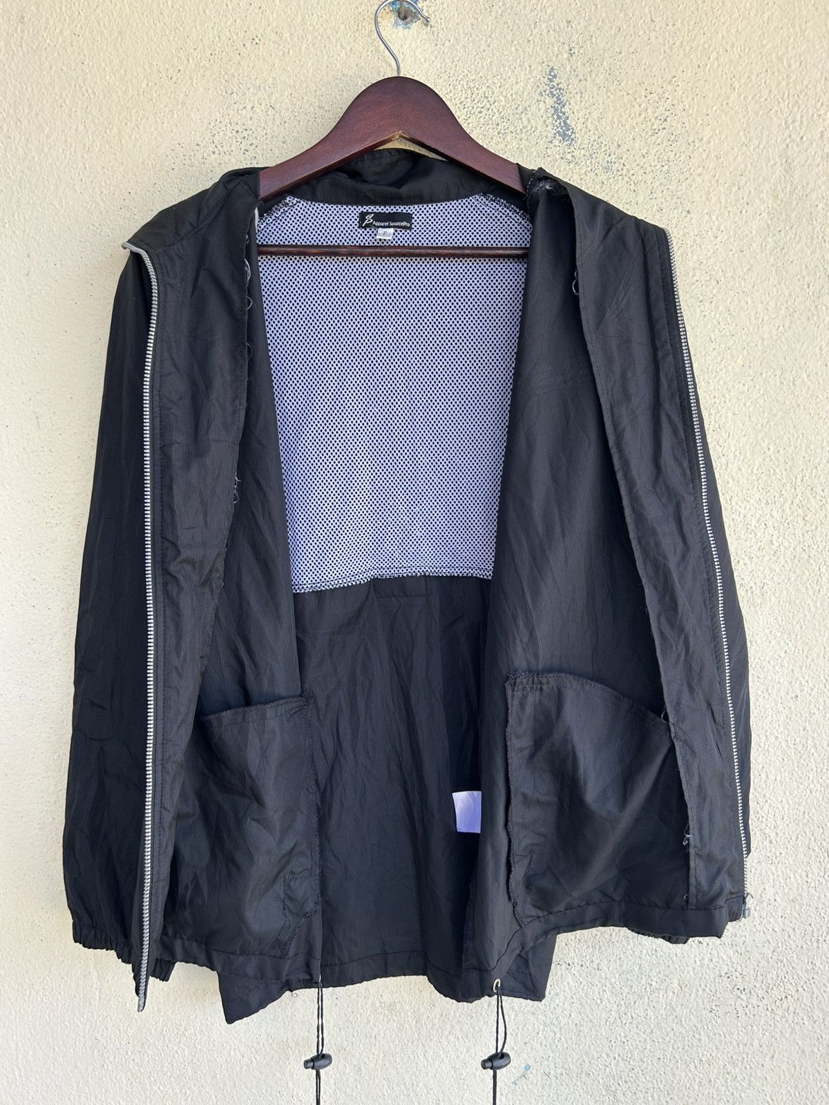 Other ASUS ROG REPUBLIC OF GAMERS SINGLE LAYER WINDBREAKER Size US M / EU 48-50 / 2 - 3 Thumbnail