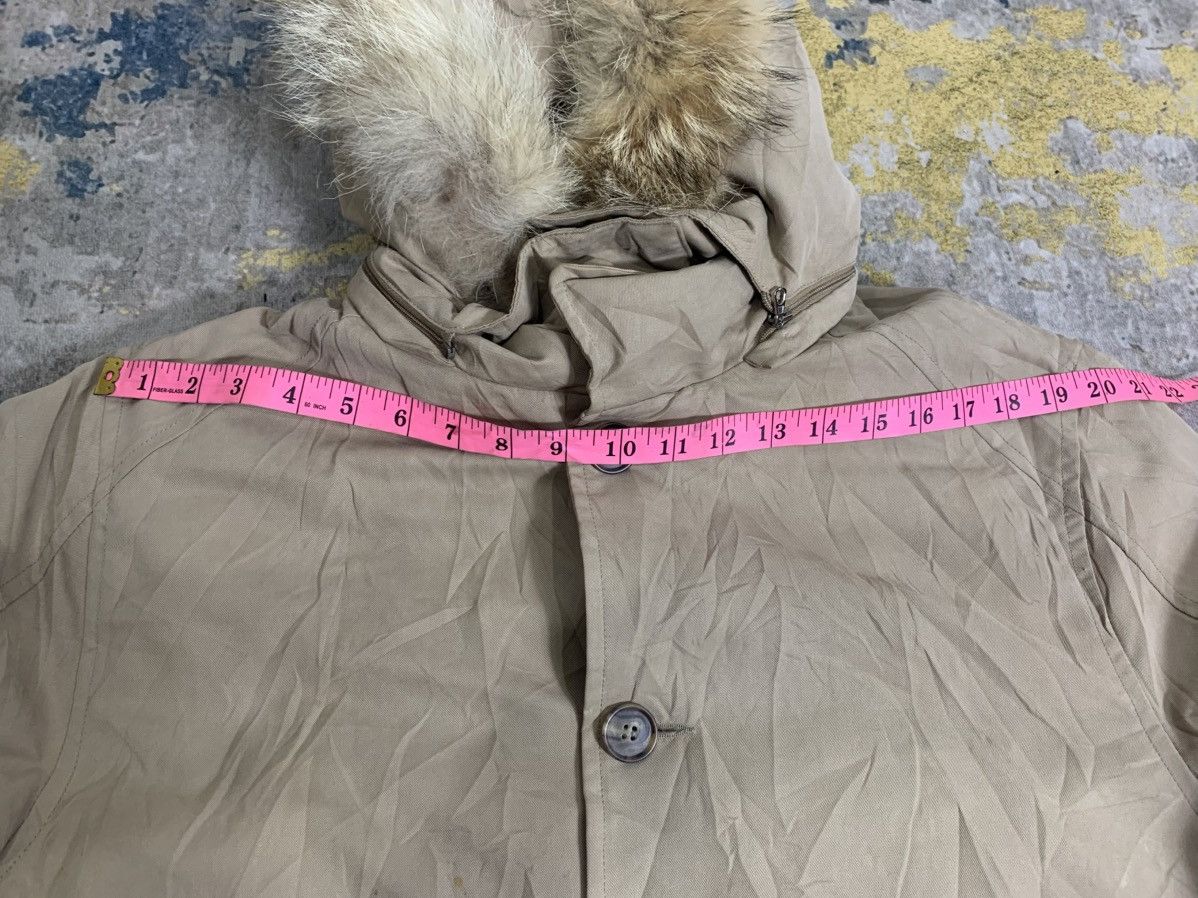 Moncler Vintage 1990’s Moncler Beige Fur Puffer Parka Jacket Size US L / EU 52-54 / 3 - 17 Thumbnail