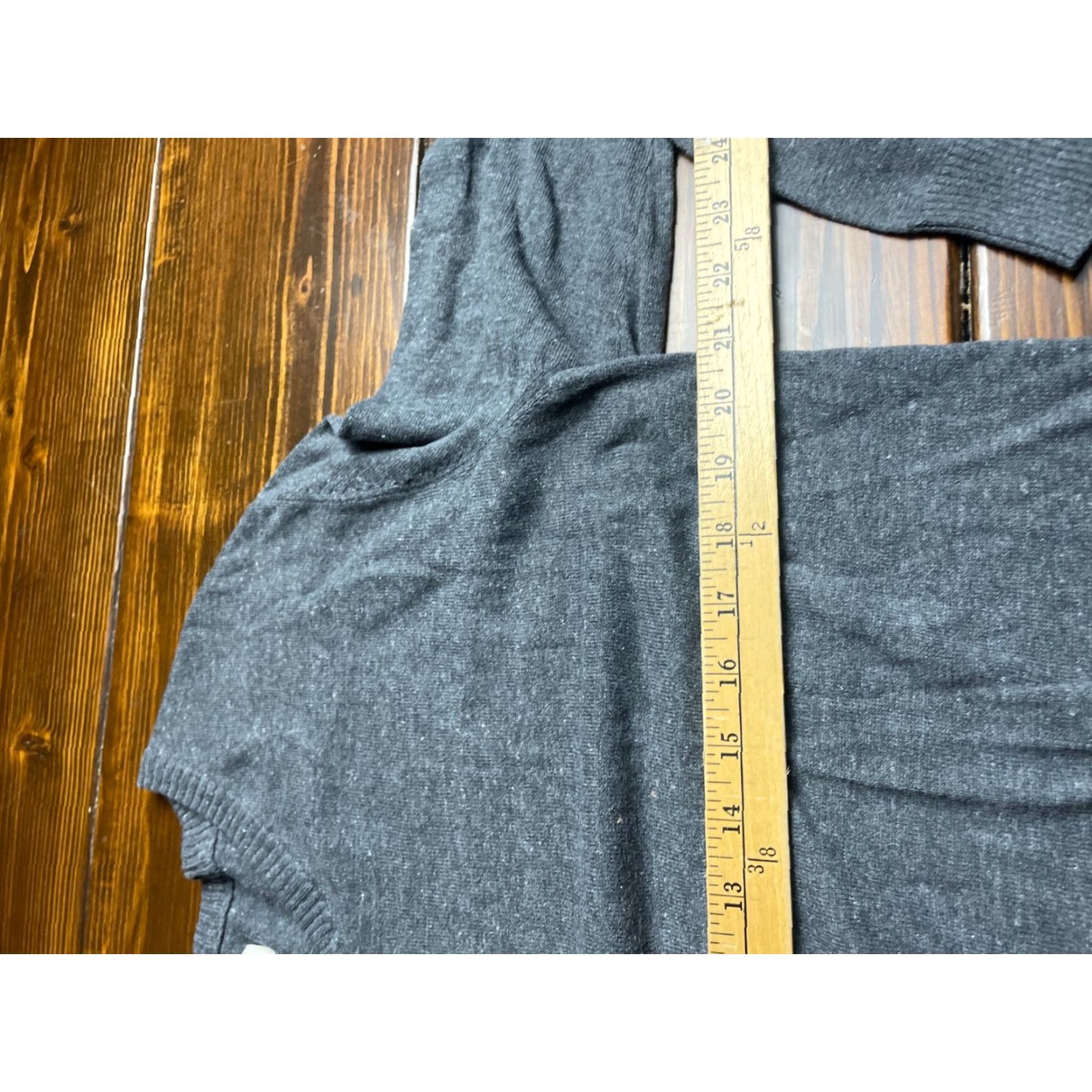 Vintage SONOMA Life+Style Sweater Women’s Size Medium Gray Knit V-neck Ribbed Cuff/Hem Pullover Size M / US 6-8 / IT 42-44 - 8 Thumbnail