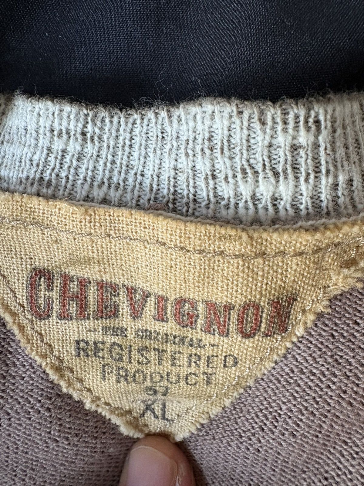 Chevignon Chevignon vintage v neck long sleeve Size US L / EU 52-54 / 3 - 3 Thumbnail