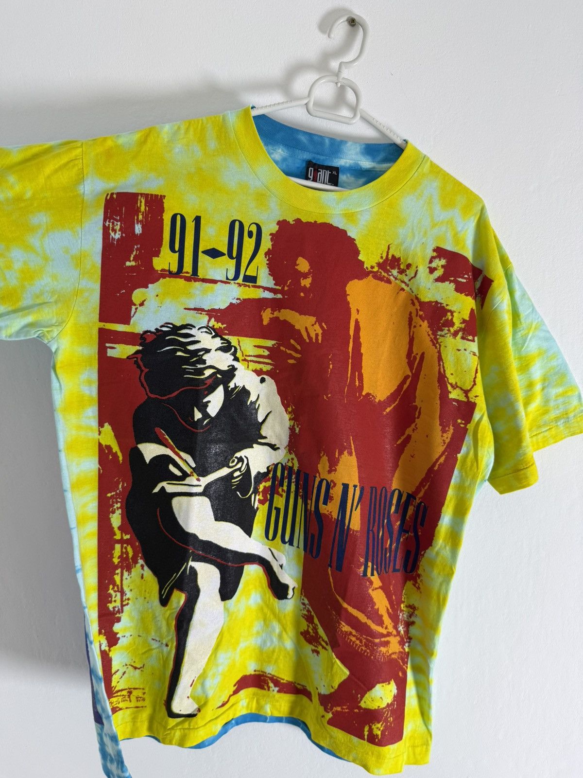 Vintage Guns n Roses 91-92 merch tie dye vintage t shirt XL Size US XL / EU 56 / 4 - 4 Thumbnail