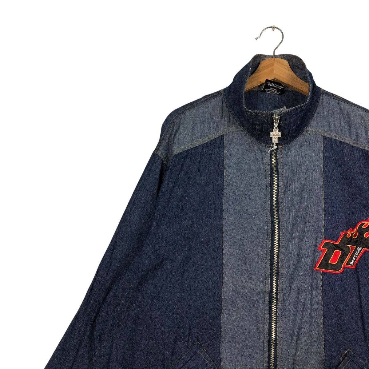 Dogtown 🔥VINTAGE DENIM ZIPPER JACKET DOGTOWN BACKHIT BIG LOGO DESIG Size US M / EU 48-50 / 2 - 9 Thumbnail