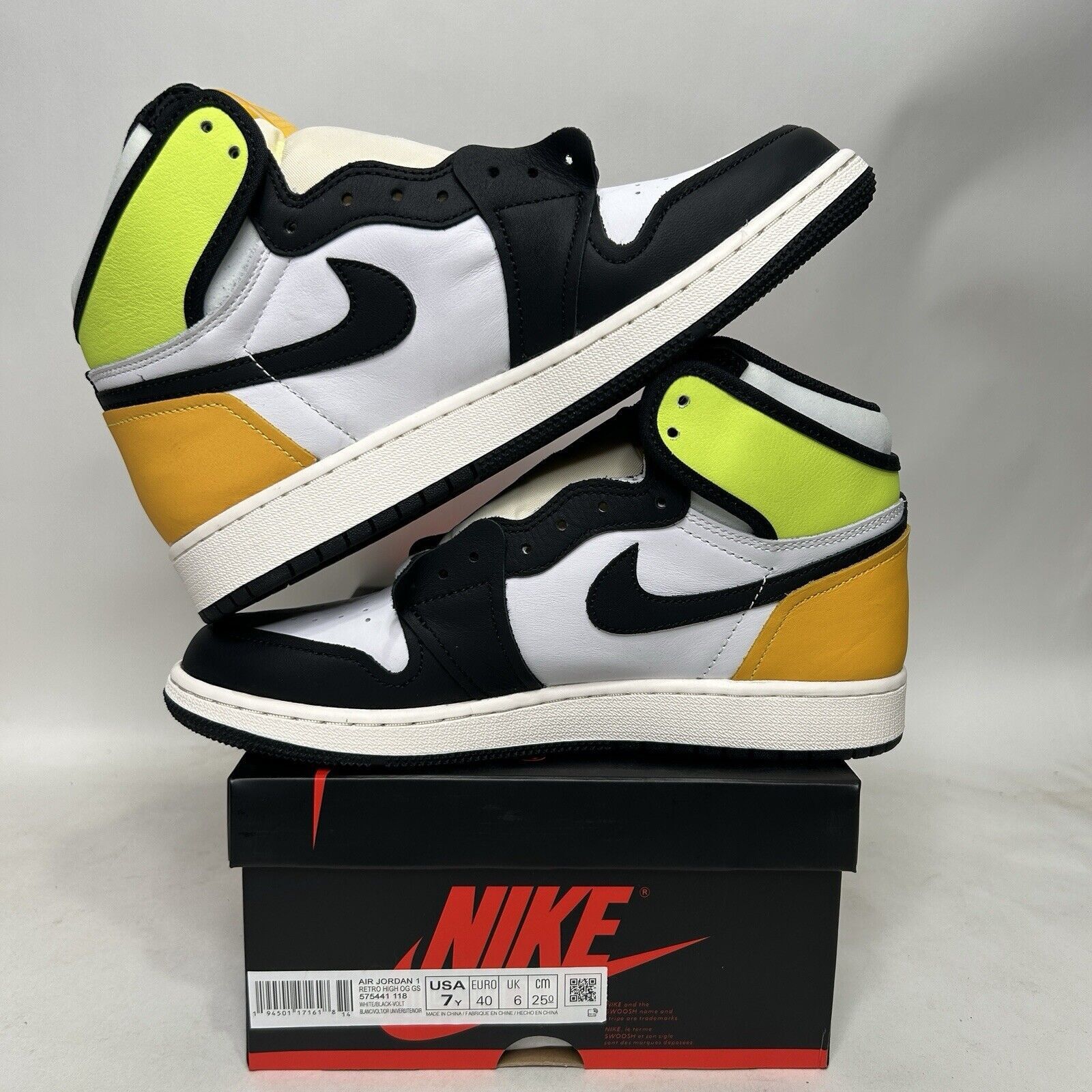 Nike Nike Air Jordan 1 Retro High OG GS “Volt Gold” 2024 Size US 8.5 / IT 38.5 - 3 Thumbnail