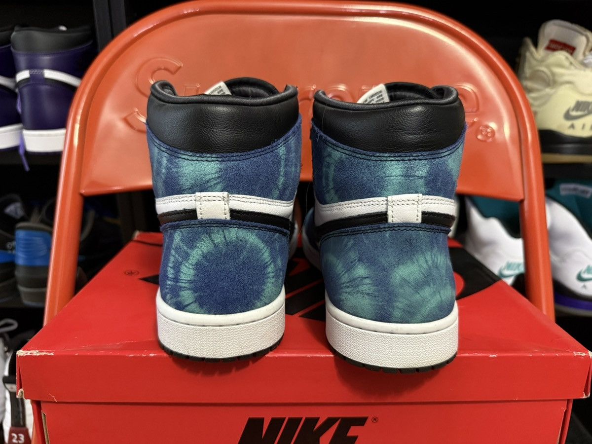 Jordan Brand Wmns Air Jordan 1 Retro High OG ‘Tie-Dye’ Size US 11.5 / EU 44-45 - 3 Thumbnail