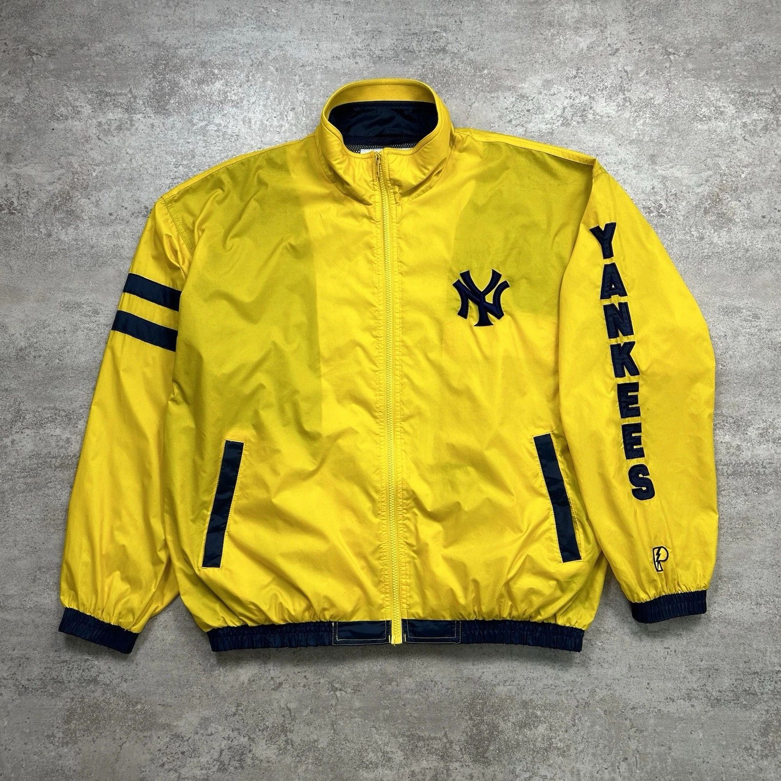 MLB × Vintage NEW YORK YANKEES PRO PLAYER WINDBREAKER JACKET SPELL OUT Size US XL / EU 56 / 4 - 1 Thumbnail