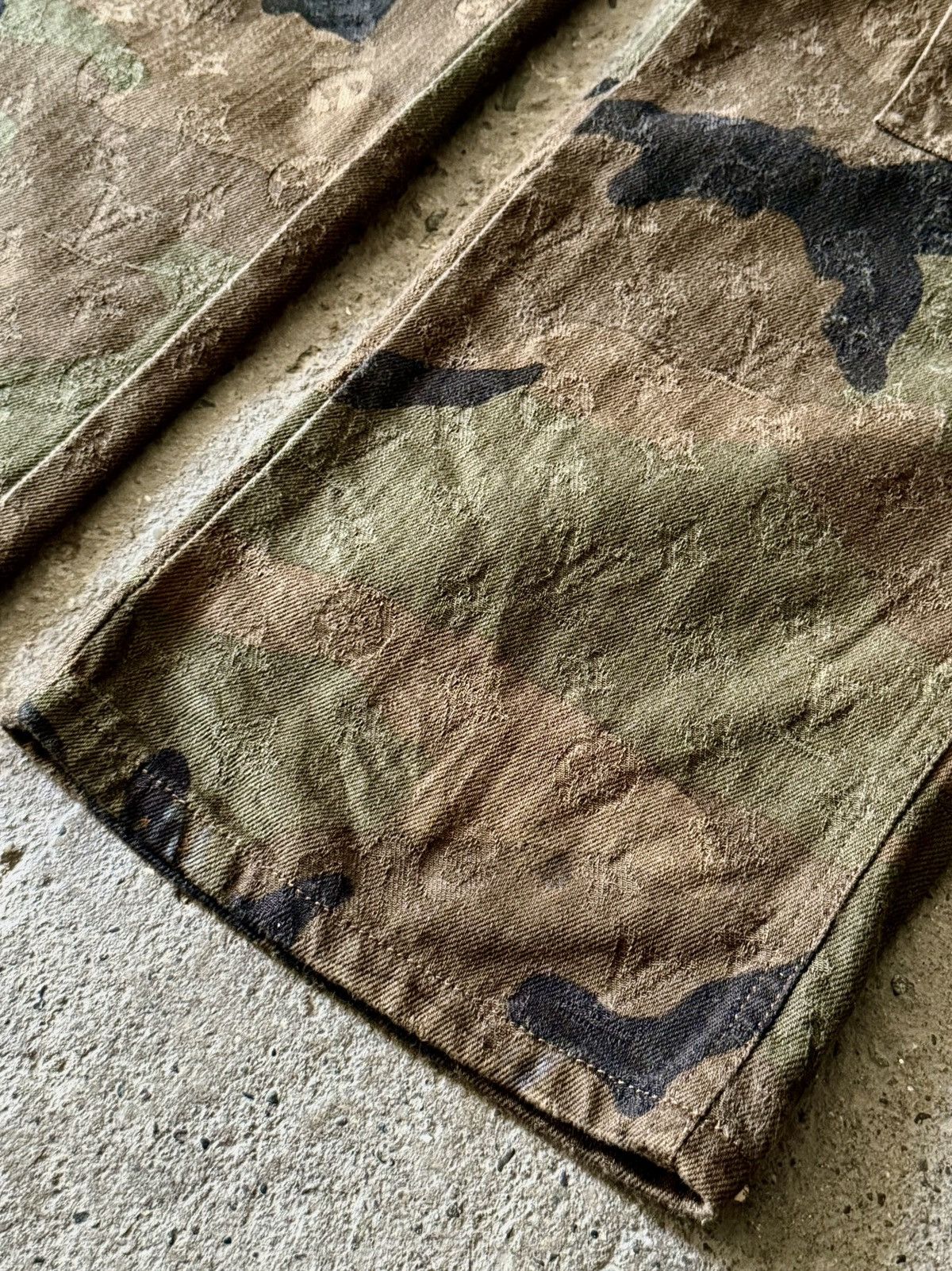 Louis Vuitton × Supreme Louis Vuitton - Supreme -SS16- Jacquard Camo Carpenter Jeans Size US 30 / EU 46 - 2 Thumbnail