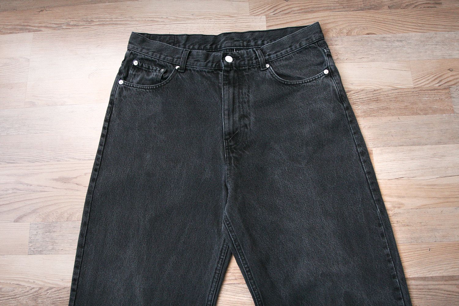Weekday Weekday Galaxy Loose Baggy Jeans Skater wide leg y2k Washed Size US 31 - 3 Thumbnail