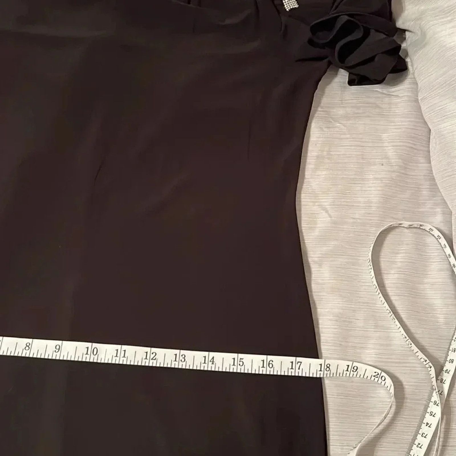 Other Tiana B. black cocktail dress /ladder sleeves Size medium Size M / US 6-8 / IT 42-44 - 8 Thumbnail