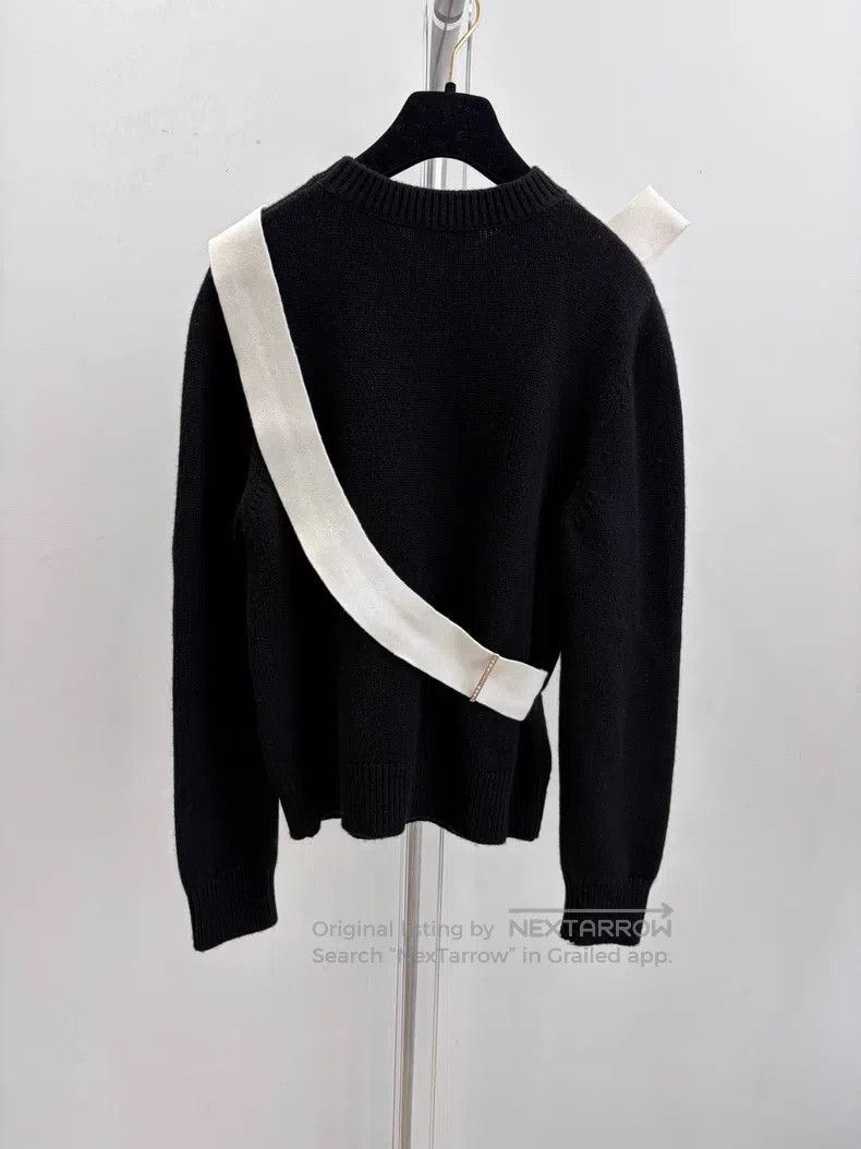 Chanel Chanel Black bow knitted sweater Size XS / US 0-2 / IT 36-38 - 2 Thumbnail