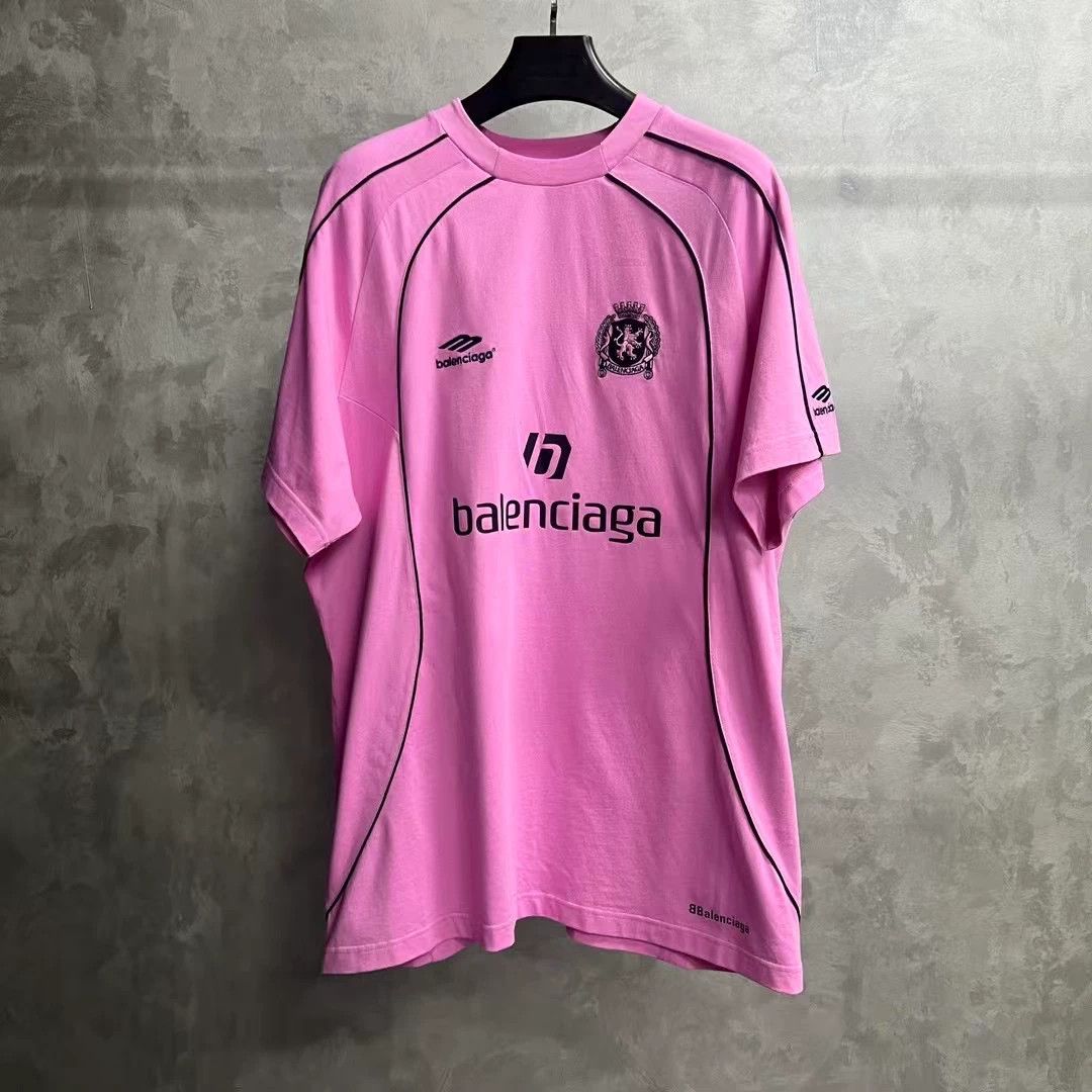 Balenciaga Balenciaga Pink Logo Print Short-Sleeve T-Shirt Size M / US 6-8 / IT 42-44 - 1 Thumbnail