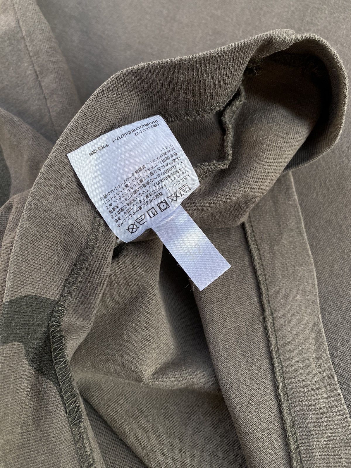 Kaws Kaws Peanuts Uniqlo OverPrint Tees Size US M / EU 48-50 / 2 - 5 Thumbnail