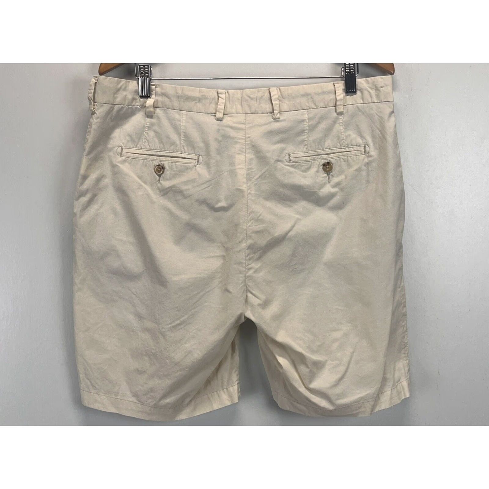 Peter Millar Peter Millar Chino Shorts Sz 35 GUC Beige Golf Men’s Lightweight Flat Front Size US 35 - 2 Thumbnail