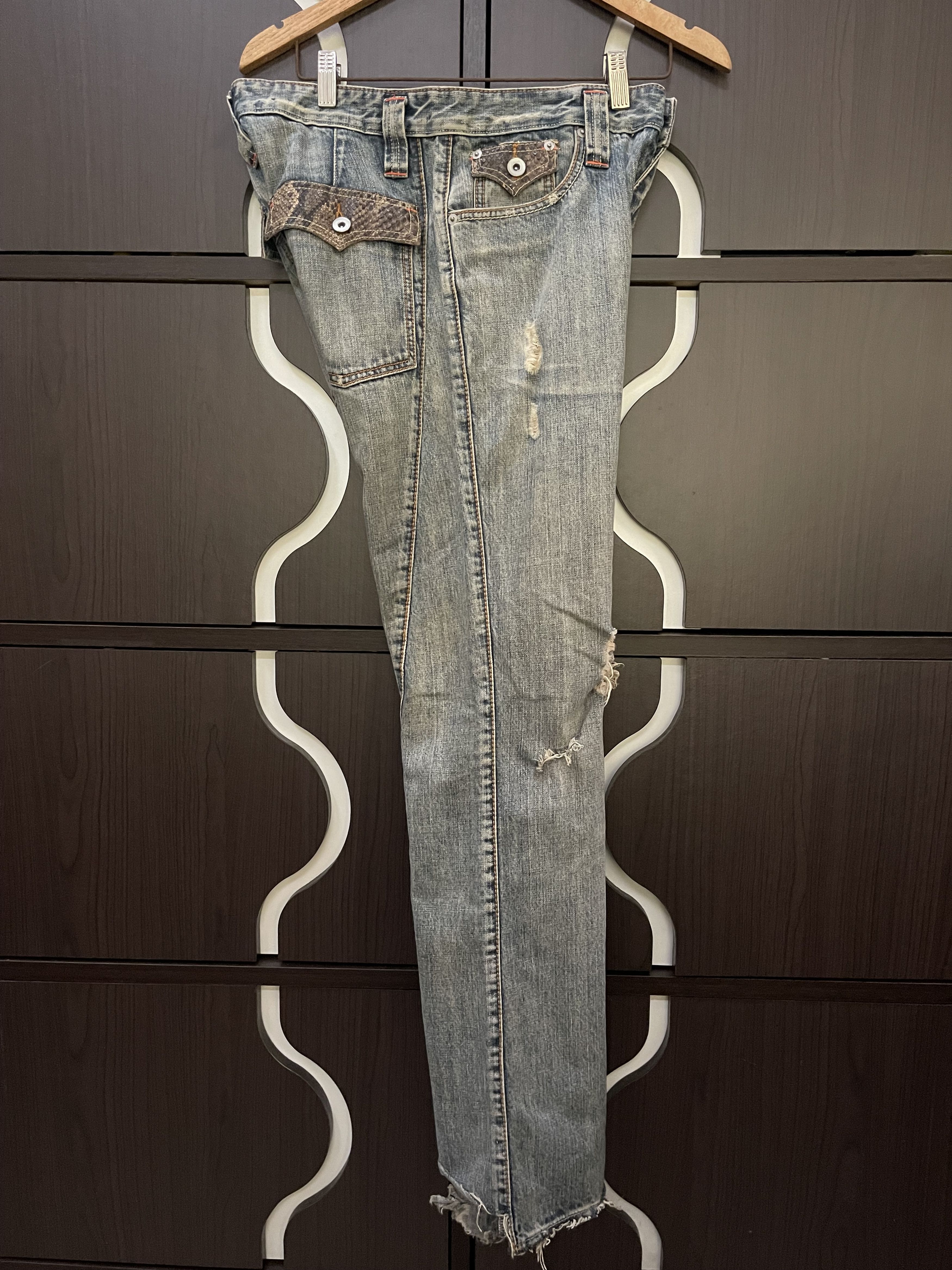 Hysteric Glamour × If Six Was Nine × Le Grande Bleu (L.G.B.) Takaiq.com Phyton Snake Skin Distressed Flared Jeans Size US 32 / EU 48 - 24 Thumbnail