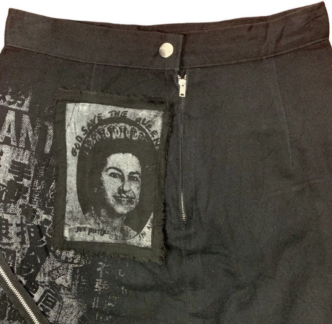 Japanese Brand × Seditionaries Japanese Brand Seditionaries God Save The Queen Mini Skirt Size 25" / US 0 / IT 36 - 2 Thumbnail