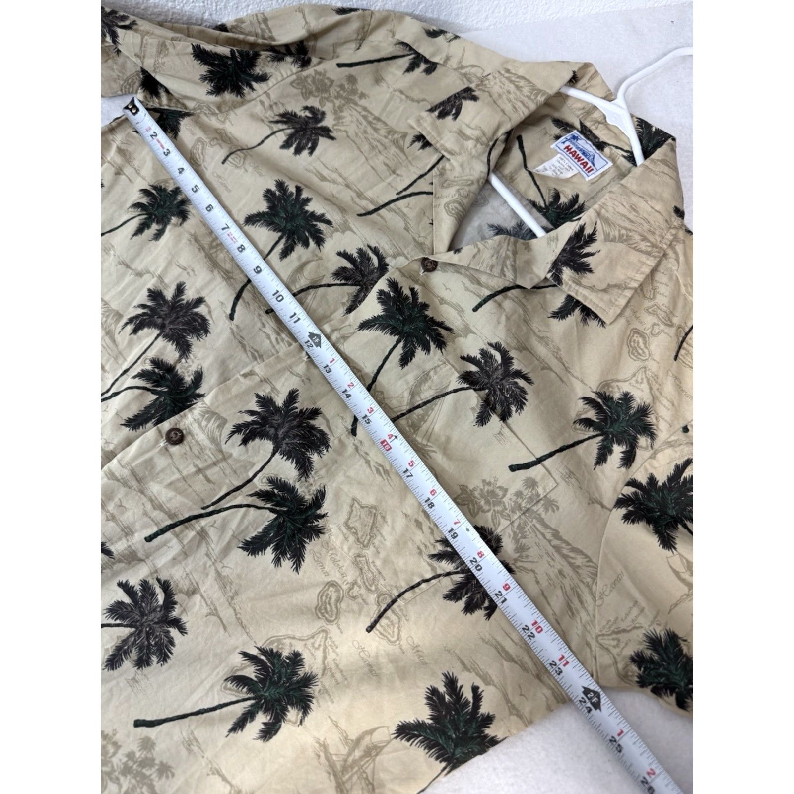 Vintage Hawaii Brand Mens Hawaiian Aloha Shirt Sz L Beige Maps Palm Trees Button Up Size US L / EU 52-54 / 3 - 5 Thumbnail