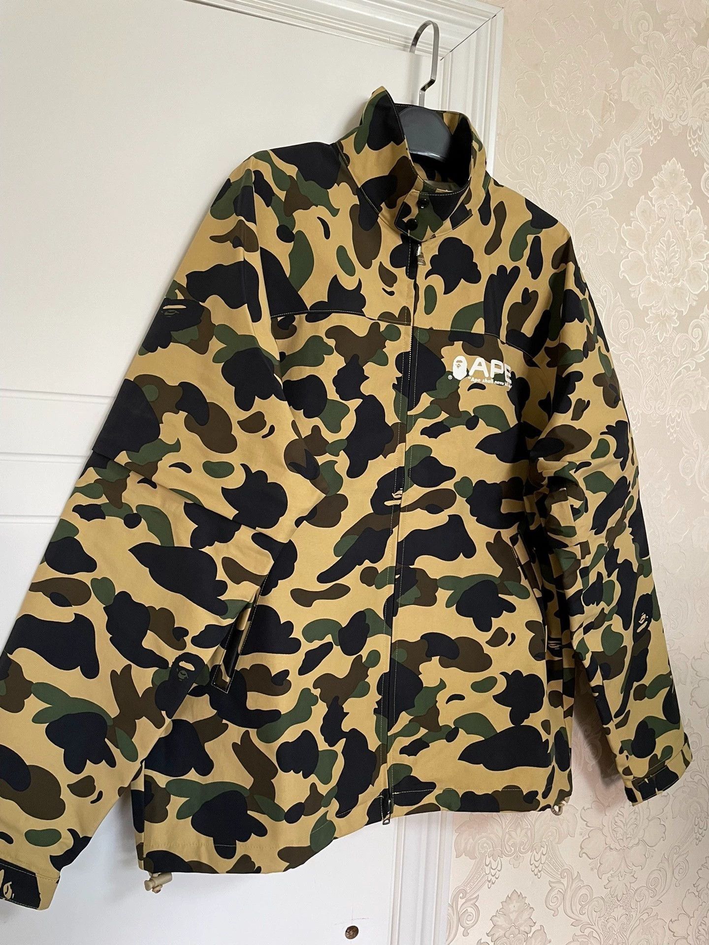 Bape Beige Camouflage Print Zip-Up Jacket Size M Size US M / EU 48-50 / 2 - 3 Thumbnail