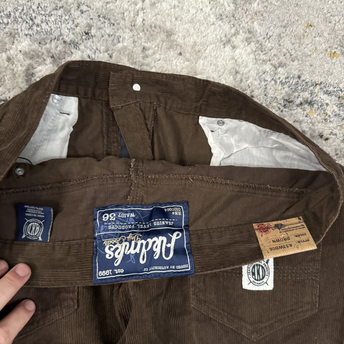 JNCO × Vintage Crazy Vintage y2k akademics baggy brown corduroy pants Size US 36 / EU 52 - 4 Thumbnail