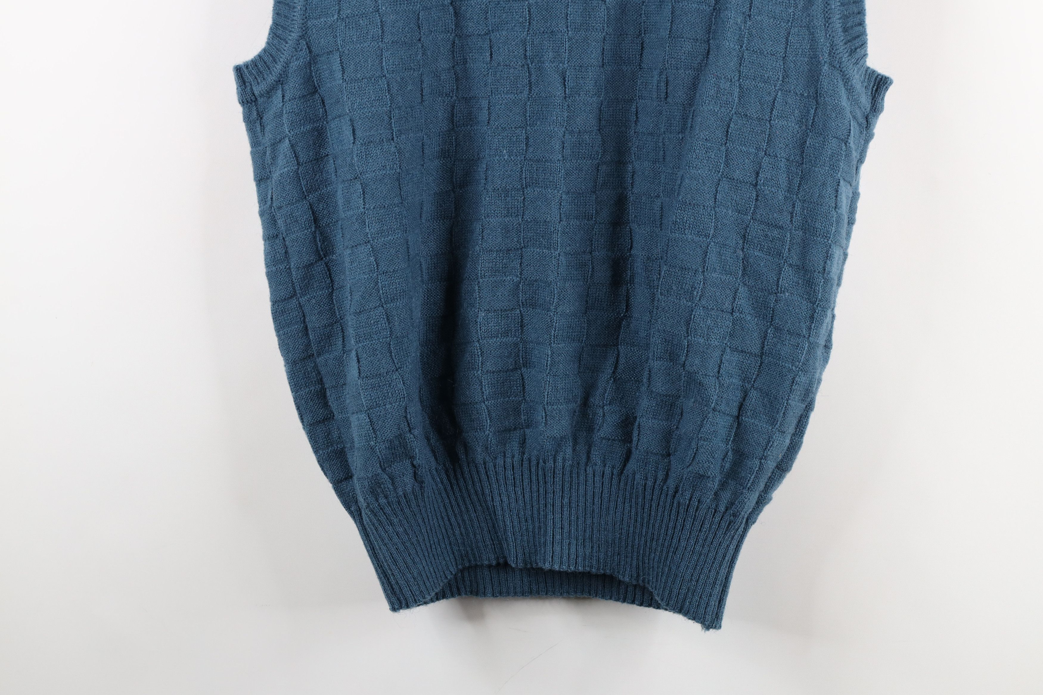 Vintage Vintage 90s Streetwear Knit V-Neck Sweater Vest Blue Size L / US 10 / IT 46 - 7 Thumbnail