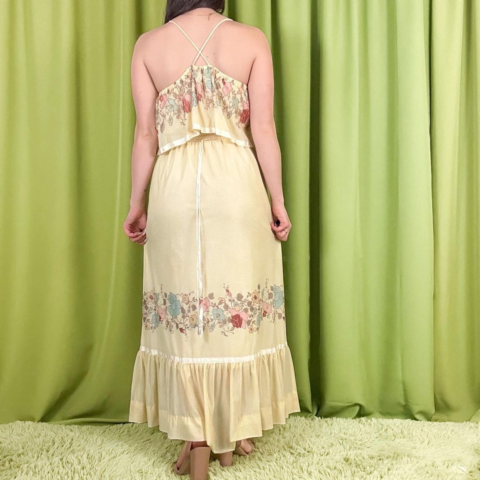 Vintage 70s Vintage Cream Floral Print Vicky Vaughn Maxi Dress Size XS / US 0-2 / IT 36-38 - 4 Thumbnail