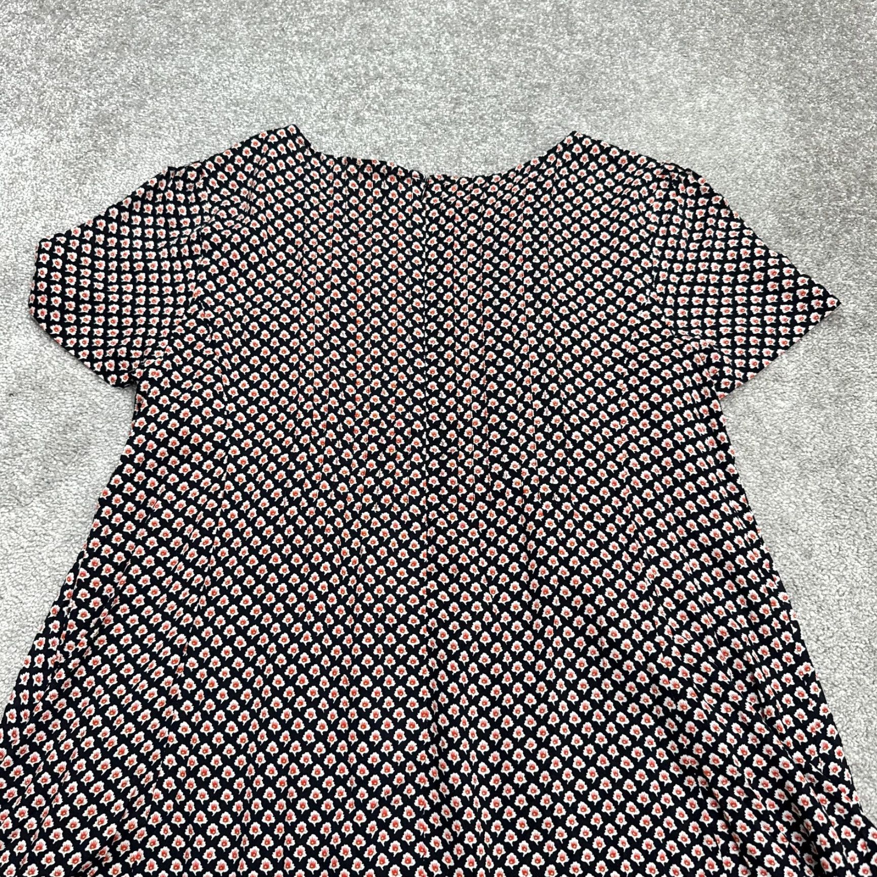 Vintage 11:1 Tylho Floral Ruffle Shirt Dress Womens L Black Red Short Sleeve Knee Length Size L / US 10 / IT 46 - 4 Thumbnail