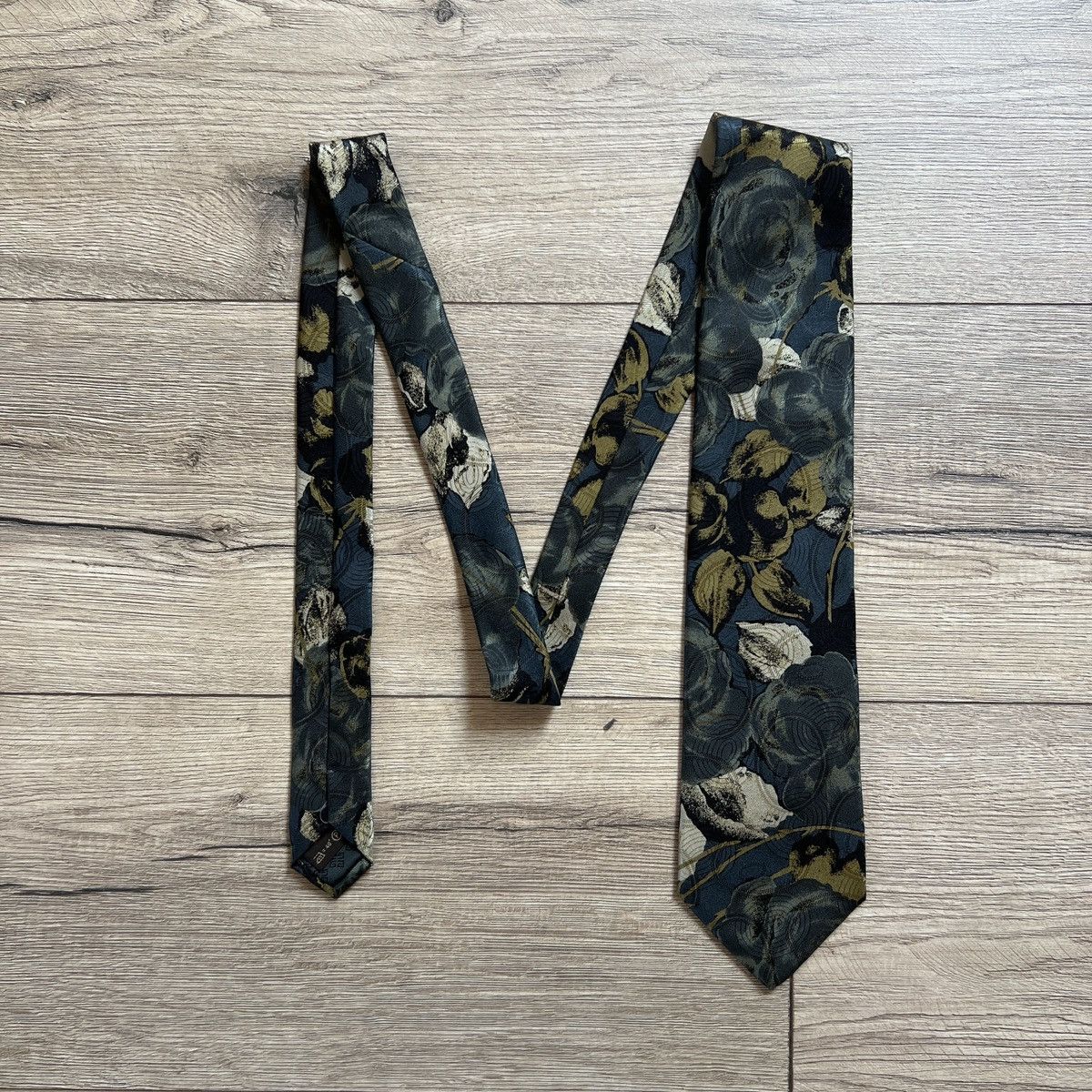 Givenchy Vintage Givenchy Tie Silk 100% Floral Size ONE SIZE - 1 Thumbnail