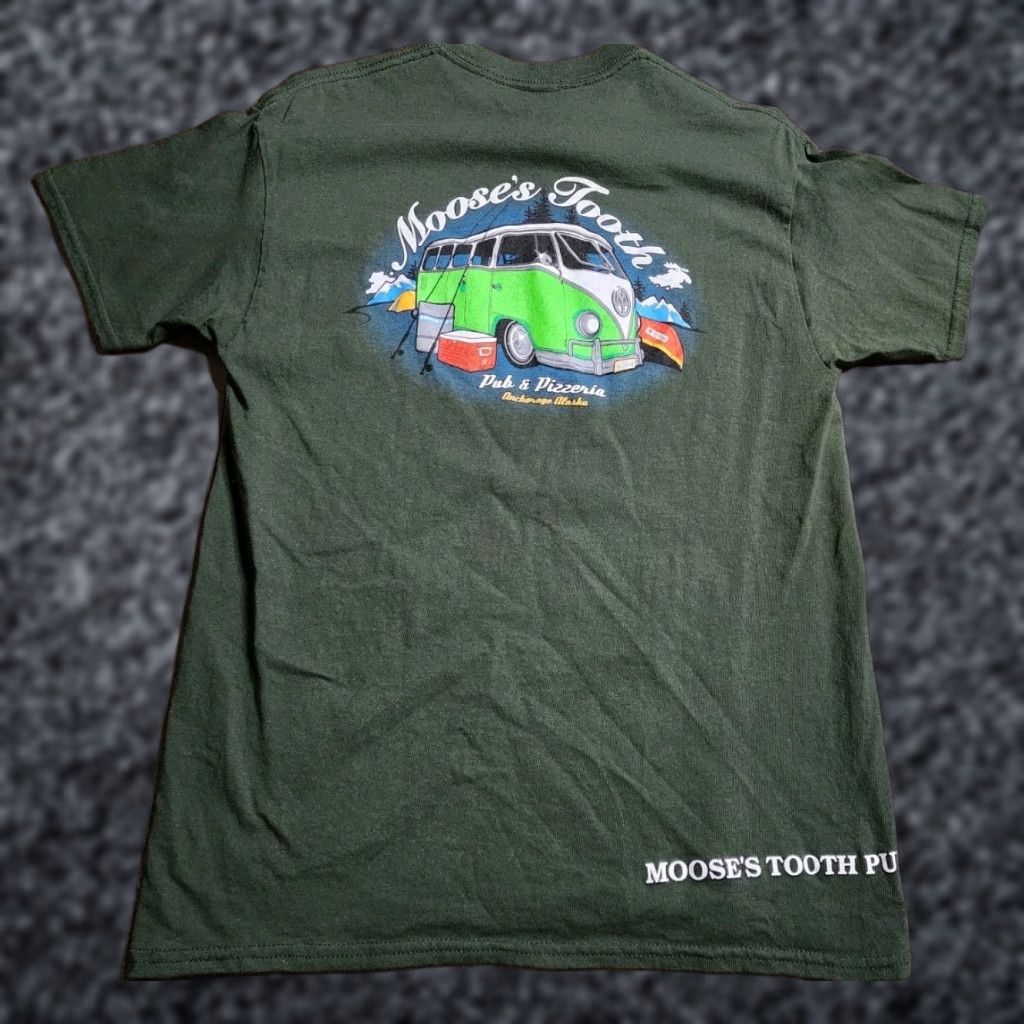 Doublet VINTAGE Moose’s Tooth Pub & Pizzeria T Shirt - Short Sleeve Crew Neck Green, Men’s Small, Double Sided Graphic, Beer Alaska Pub Travel Logo Shirt Mens Size US S / EU 44-46 / 1 - 1 Thumbnail