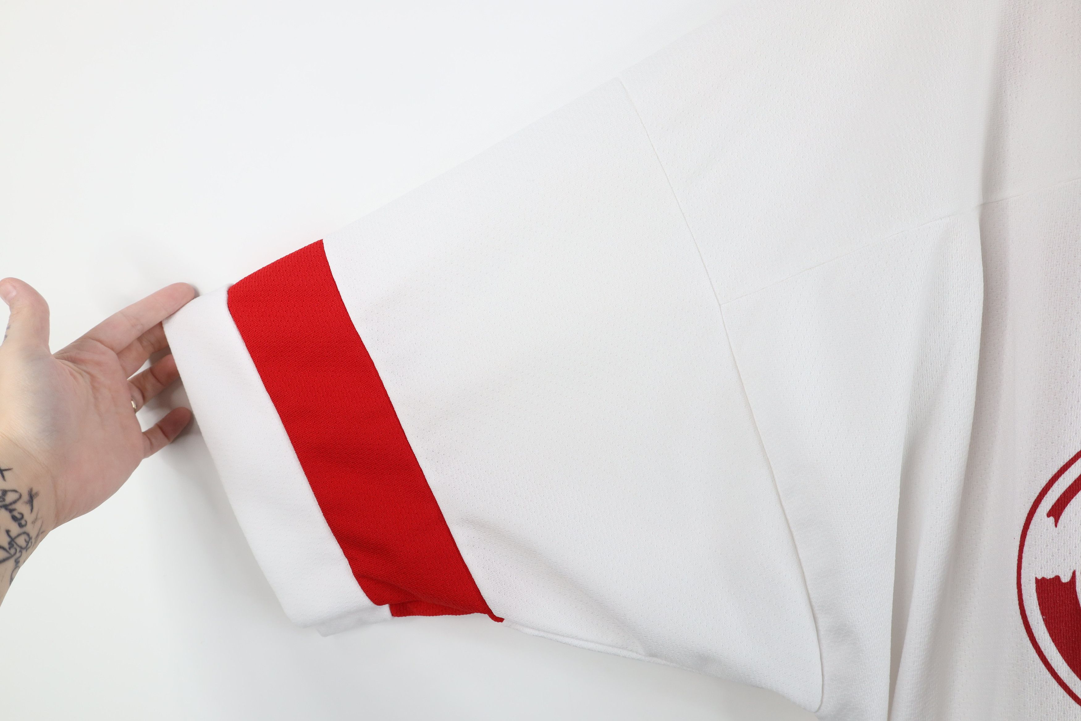 Vintage Vintage 90s Detroit Red Wings Hockey Jersey White #30 USA Size US XXL / EU 58 / 5 - 9 Thumbnail