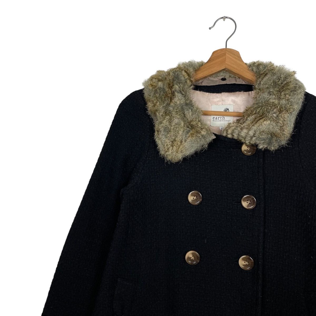 Japanese Brand Earth Music & Ecology Double Breasted Coat With Fur Colar Size S / US 4 / IT 40 - 6 Thumbnail