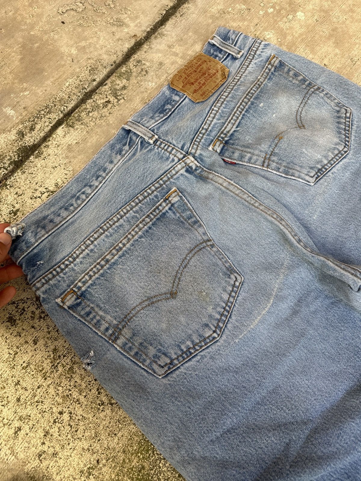 Levi's × Levi's Vintage Clothing × Vintage Vintage 90s Sunfaded Paint stained Levi’s 501 34 Size US 34 / EU 50 - 6 Thumbnail