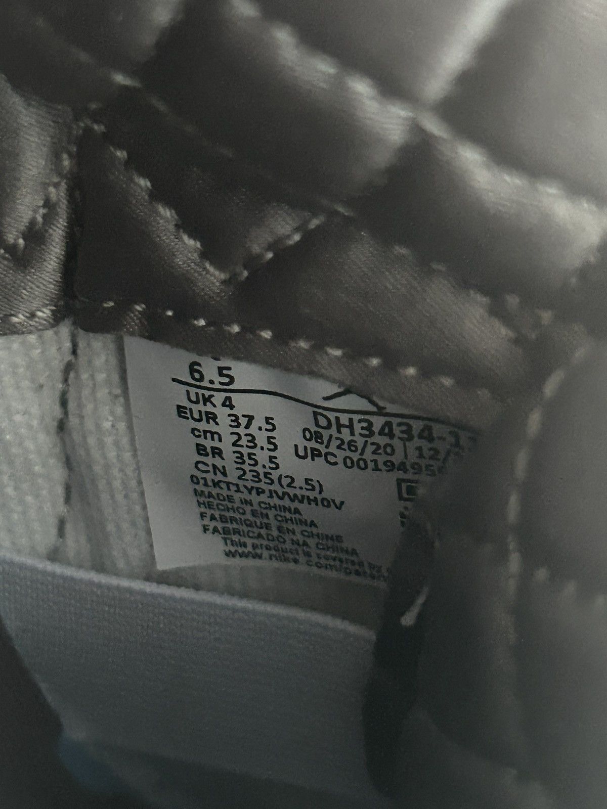 A Ma Maniere × Jordan Brand Air Jordan 3 A Ma Maniere (W) Size US 5 / EU 37 - 8 Thumbnail
