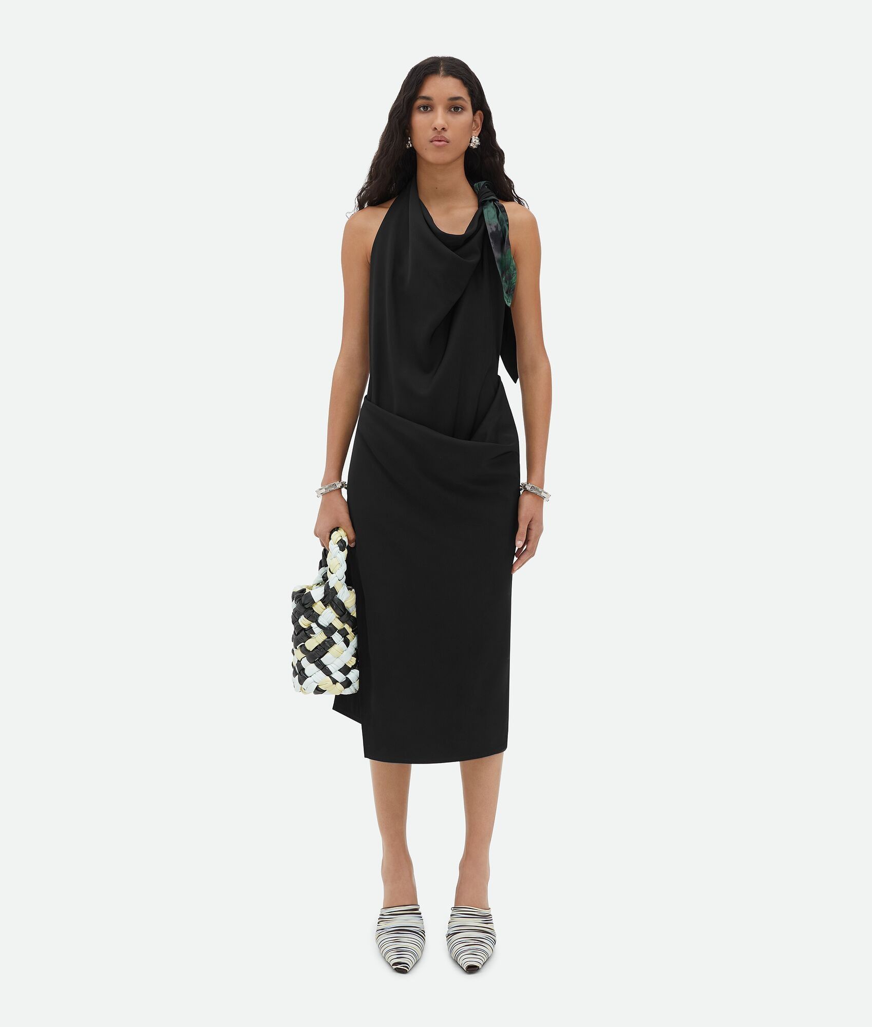 Bottega Veneta o1bcso1str0225 Fluid Viscose Midi Dress in Black Size M / US 6-8 / IT 42-44 - 5 Thumbnail