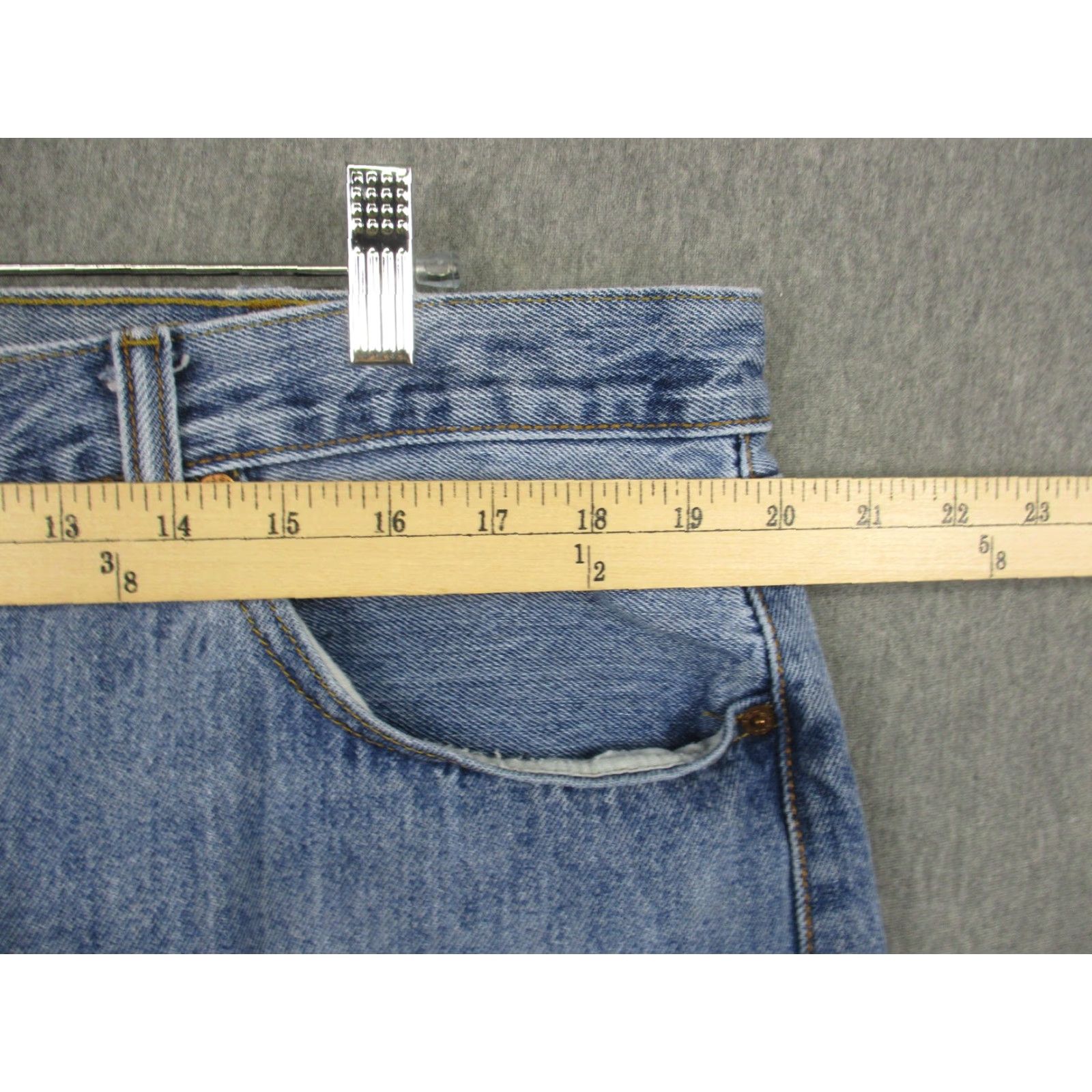 Levi's VINTAGE Levi's 501 Jeans Mens 40x32 Blue Denim Straight Leg Button Fly Jeans 501 Red Tab Mens Size US 40 / EU 56 - 3 Thumbnail