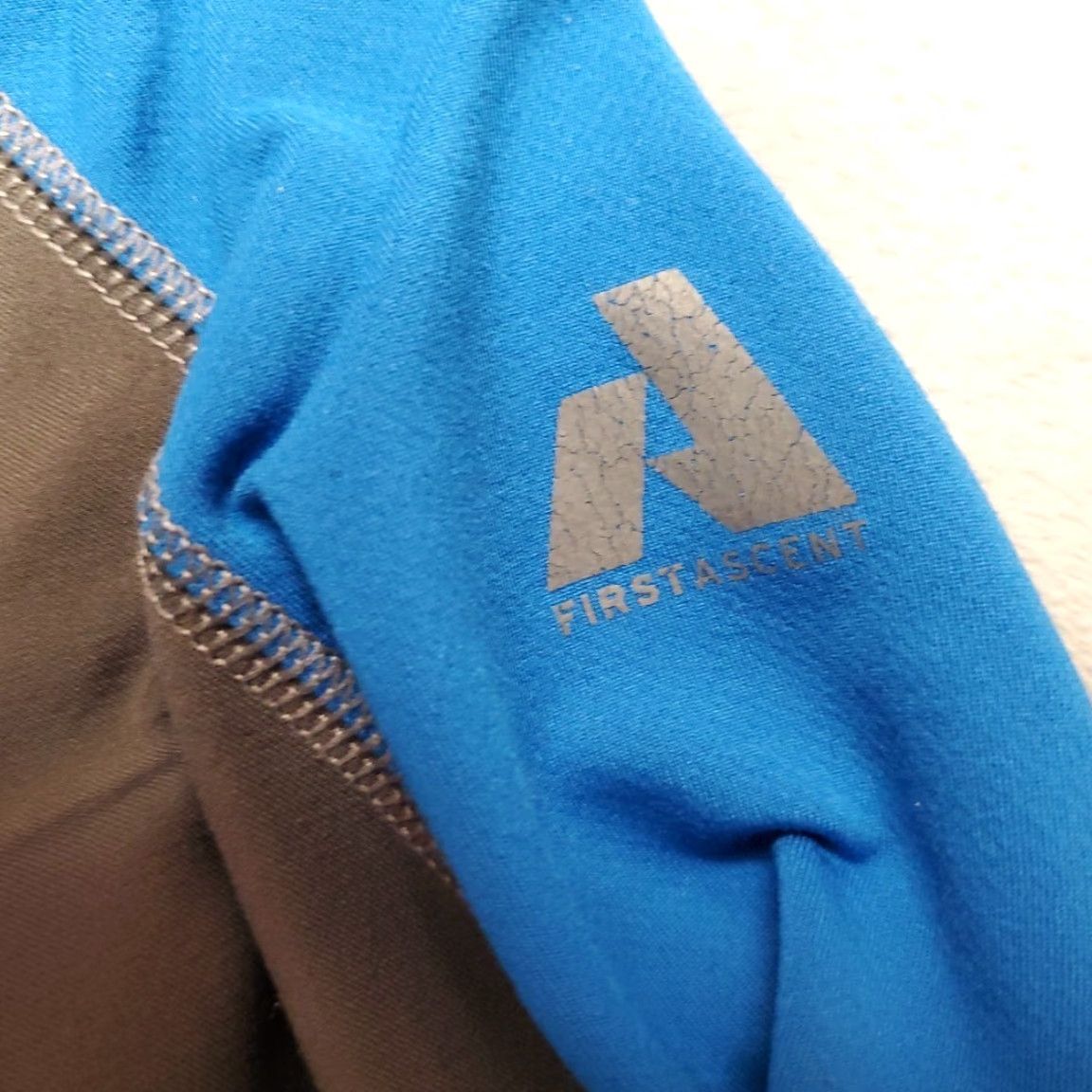 Eddie Bauer Eddie Bauer First Ascent Shirt Mens M Blue Freeheat Pro 1/2 Zip Pullover Shirt Long Sleeve Pullover Casual Outdoor Sports Logo Pattern Product? Size US M / EU 48-50 / 2 - 3 Thumbnail