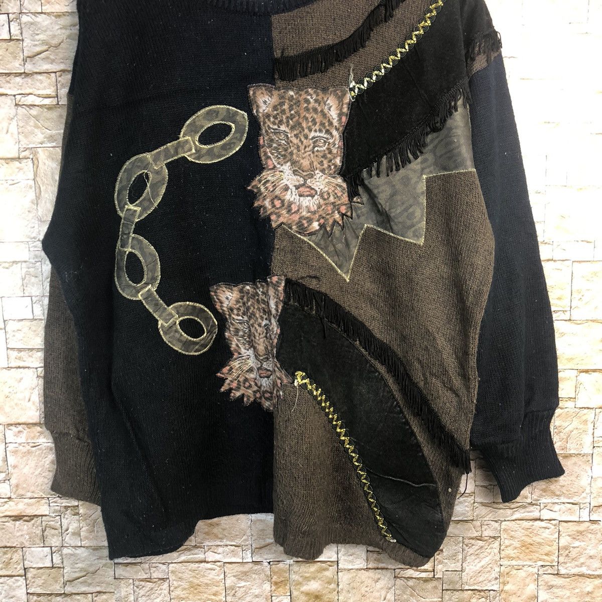 Vintage Cheetah art design vintage Black sweatshirt Knitwear #A164 Size L / US 10 / IT 46 - 3 Thumbnail