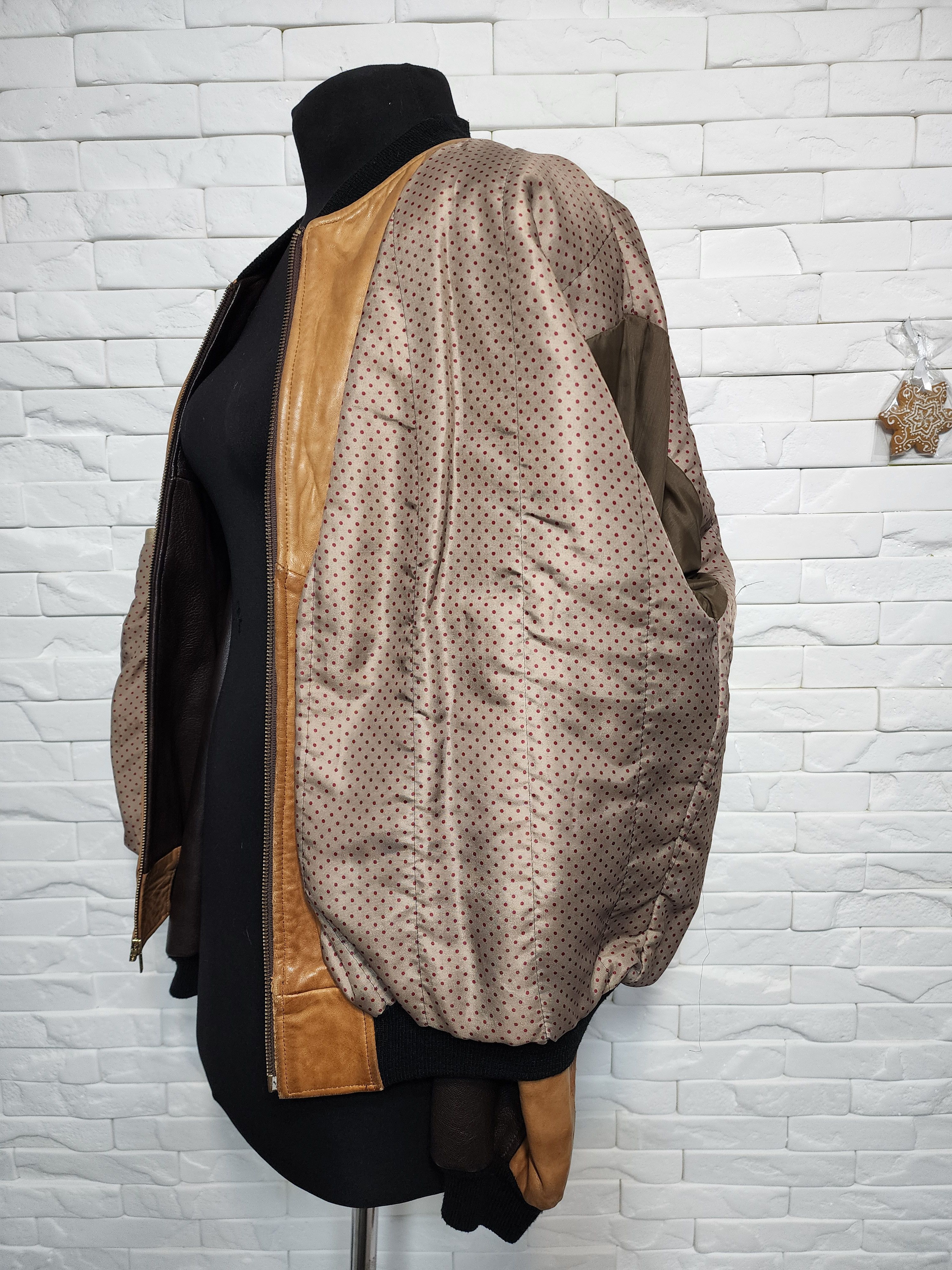 Uniqlo Men's Brown Leather Bomber Jacket: Size US L / EU 52-54 / 3 - 9 Thumbnail