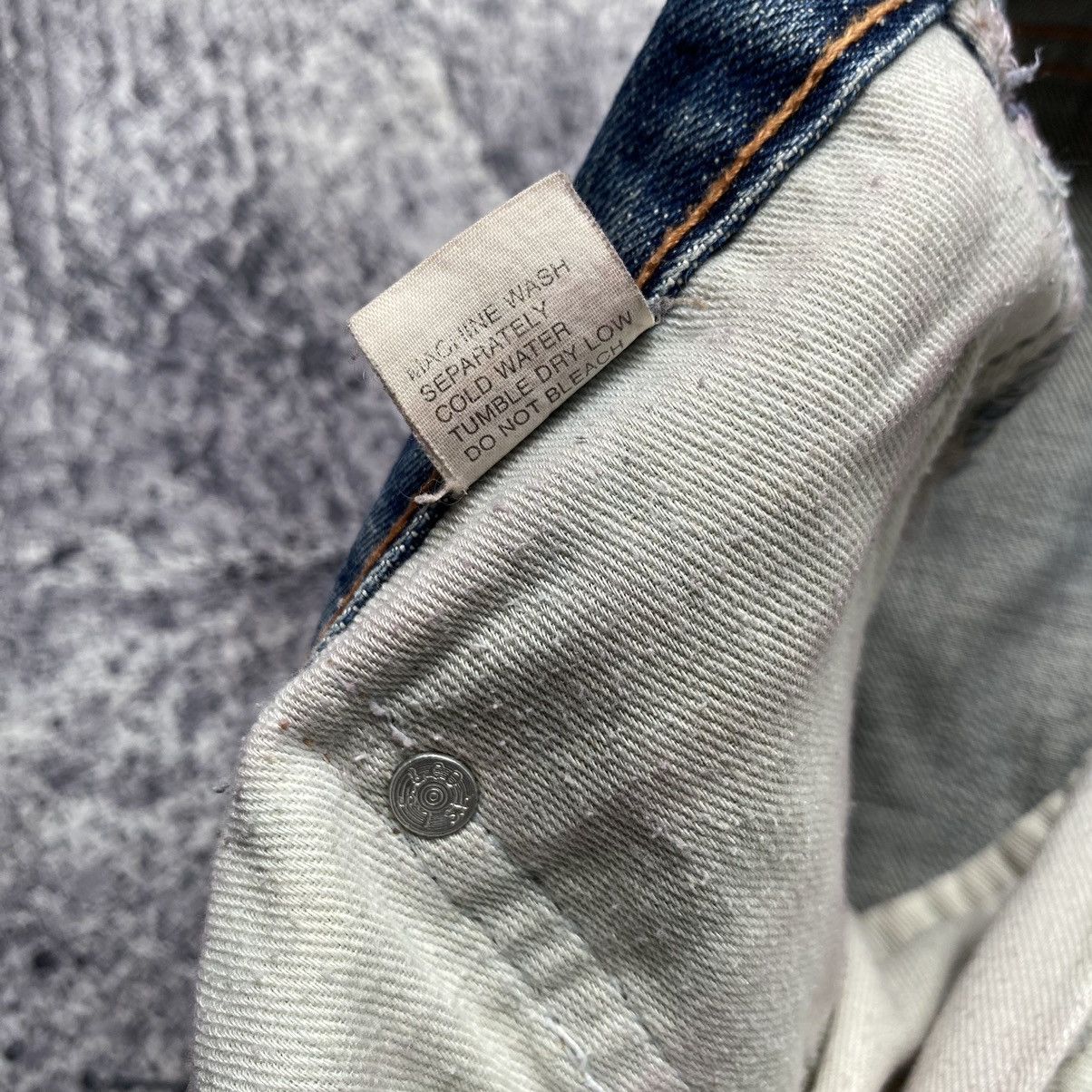 Levi's Rare Vintage💥 LEVIS 501 Big E Distressed Selvedge Jeans Size US 33 - 13 Thumbnail