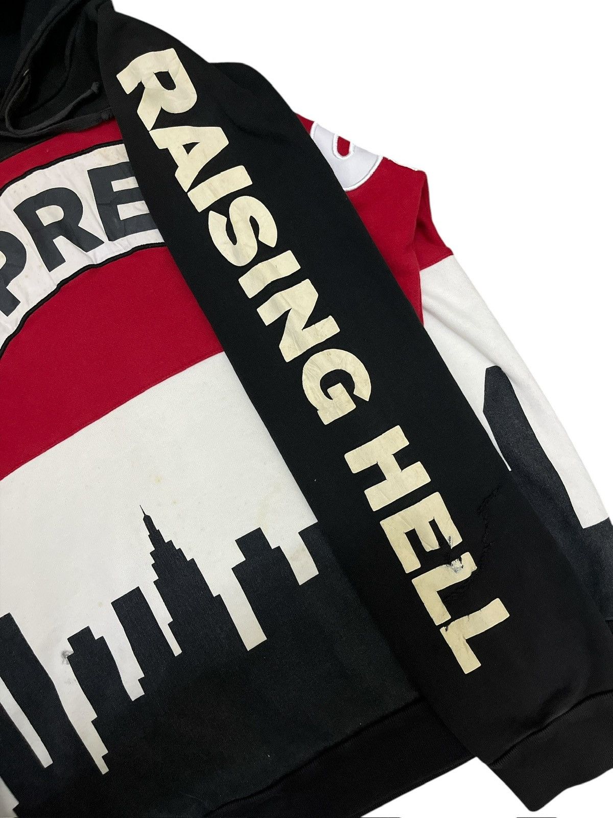 Supreme Vintage Supreme 2005 Raising Hell Size US L / EU 52-54 / 3 - 12 Thumbnail