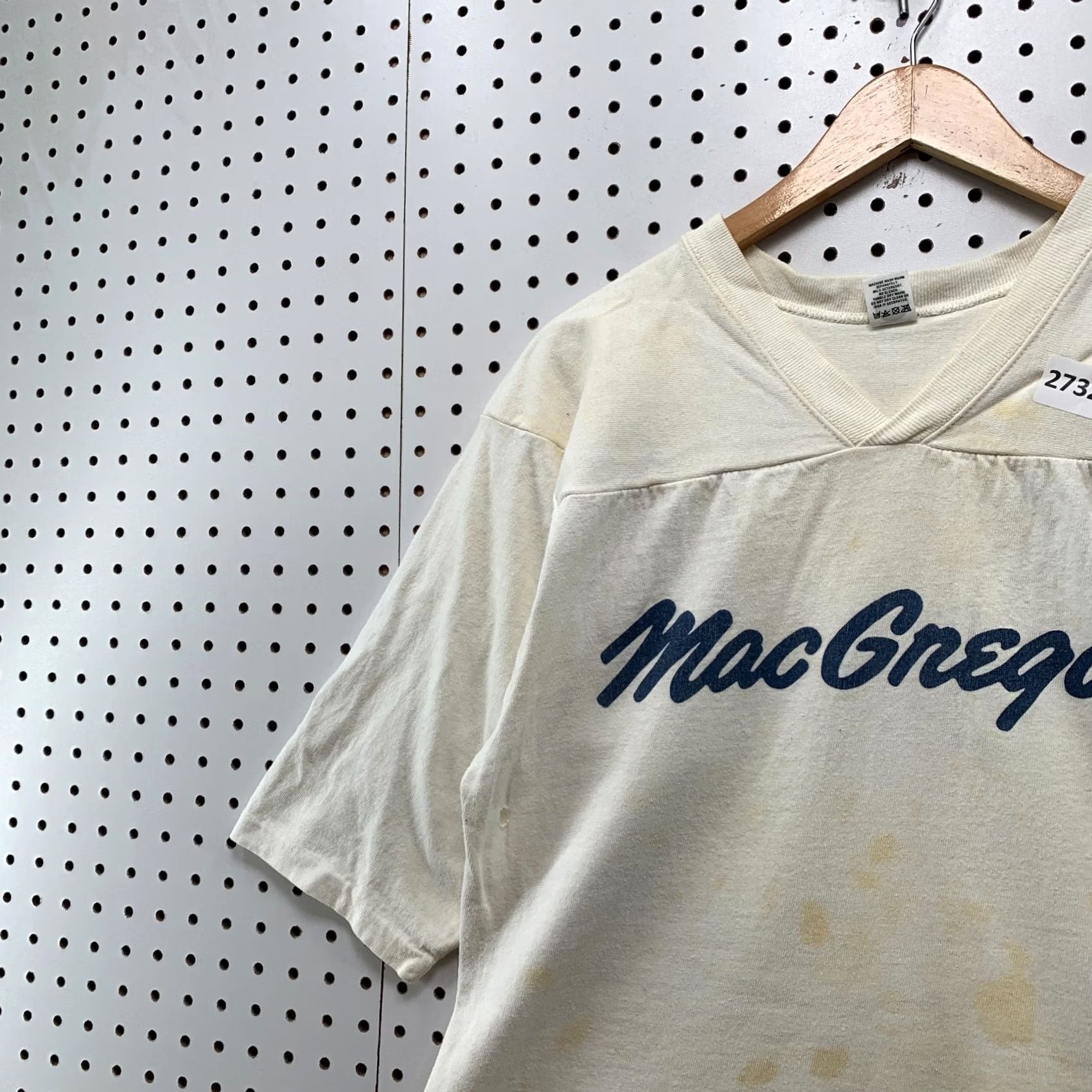 Vintage VINTAGE Medallion Shirt S White Mac Gregor Single Stitch Sleeve Fit 20x24 Size US S / EU 44-46 / 1 - 7 Thumbnail