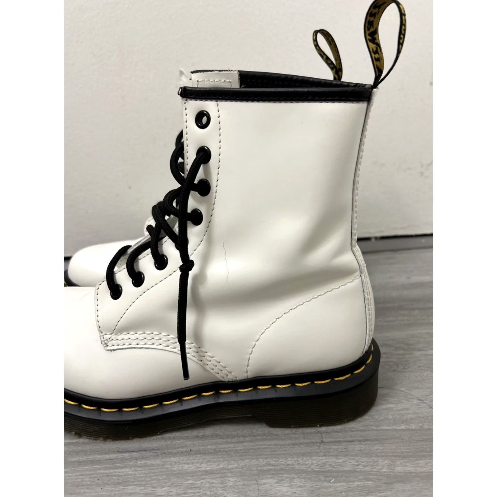 Dr. Martens Dr. Martens 1460W Softy Boots Womens 7 White Patent Leather Lace Up 8 Eyelets Rubber Outsole Combat Punk Grunge Gothic Essay? Size US 7 / IT 37 - 5 Thumbnail